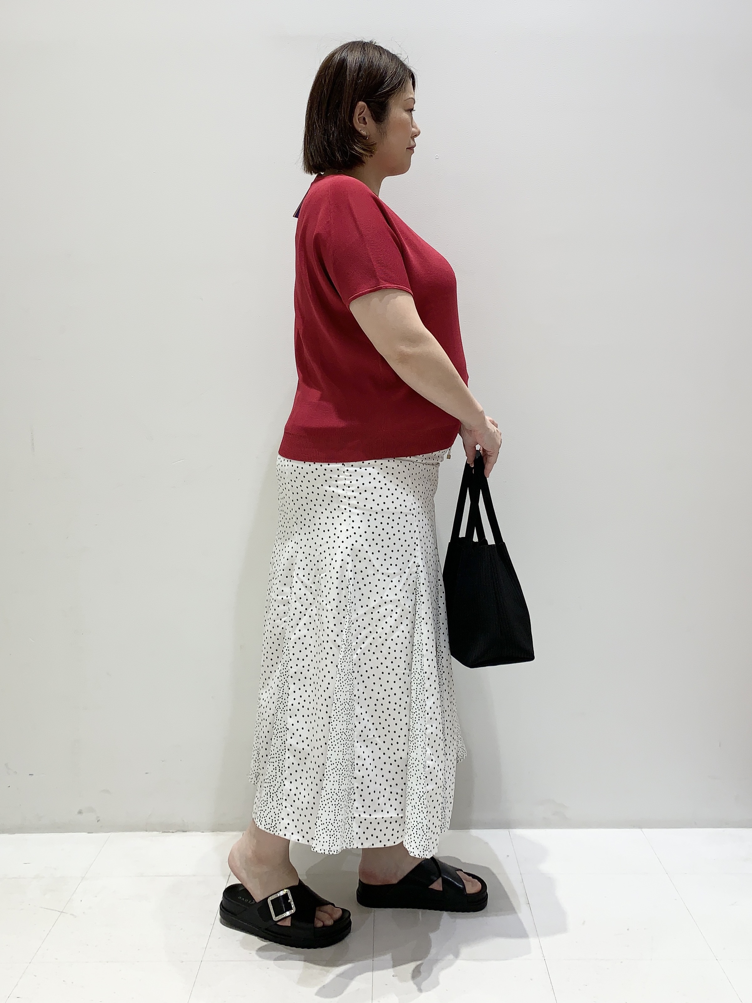 みいちゃんさんの「grove｜【シリーズ累計36万枚！名品ニット】やわらかドライタッチ ドルマンニット」を使ったコーディネート