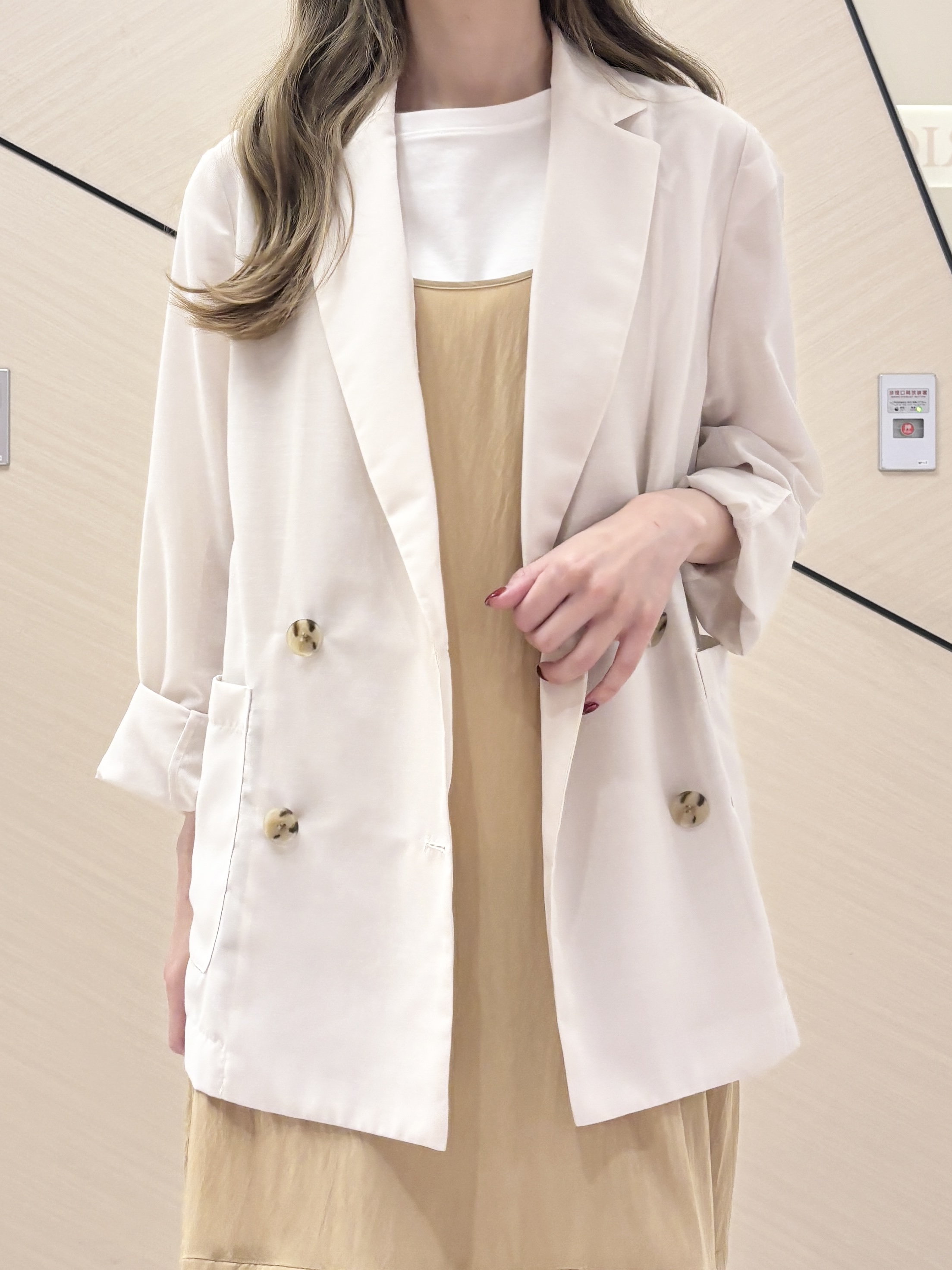 清水夏姫さんの「DRESSTERIOR｜【otonaMUSE5月号掲載】スキニーベルトサンダル」を使ったコーディネート