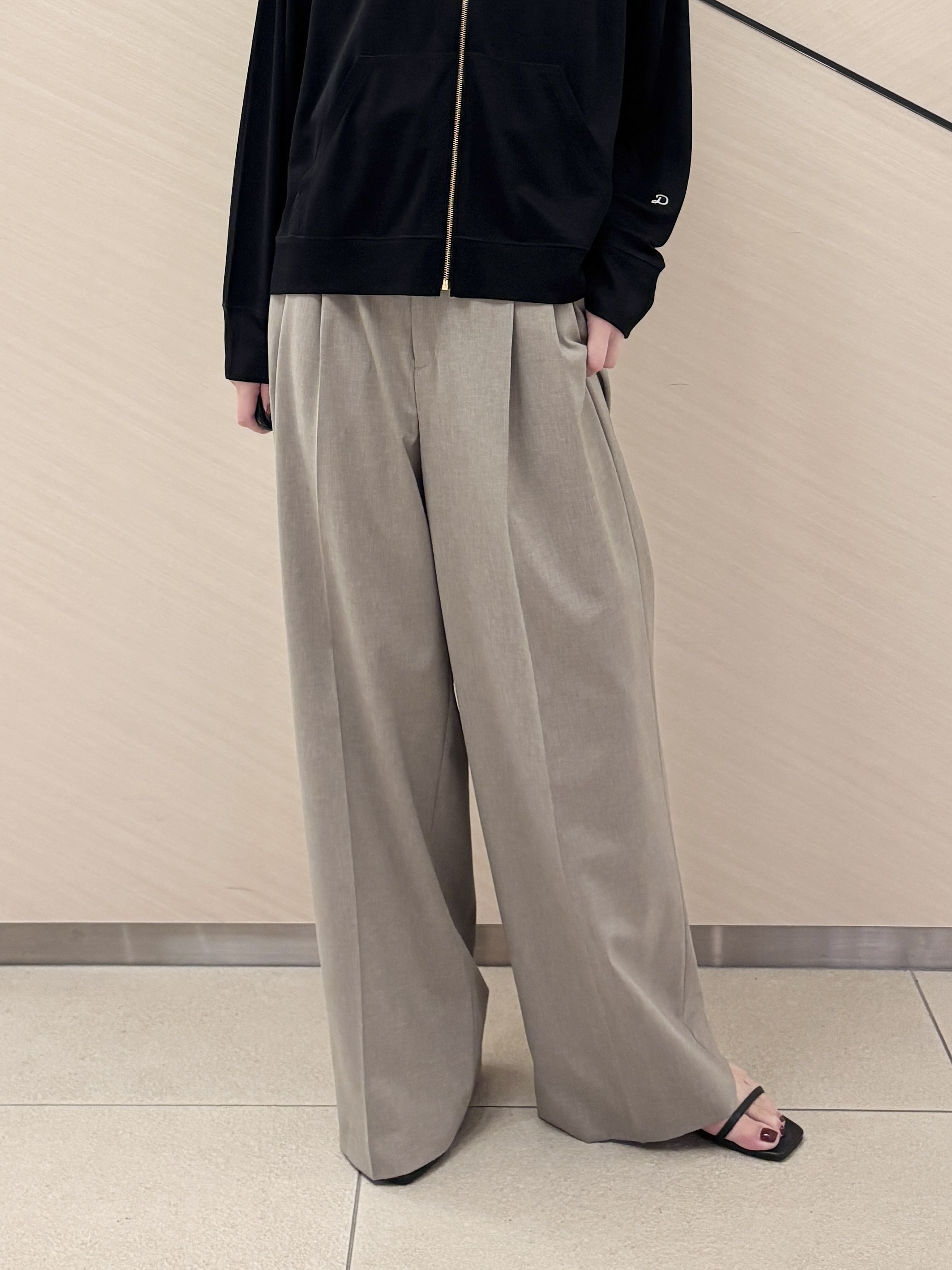 清水夏姫さんの「DRESSTERIOR｜【otonaMUSE5月号掲載】スキニーベルトサンダル」を使ったコーディネート