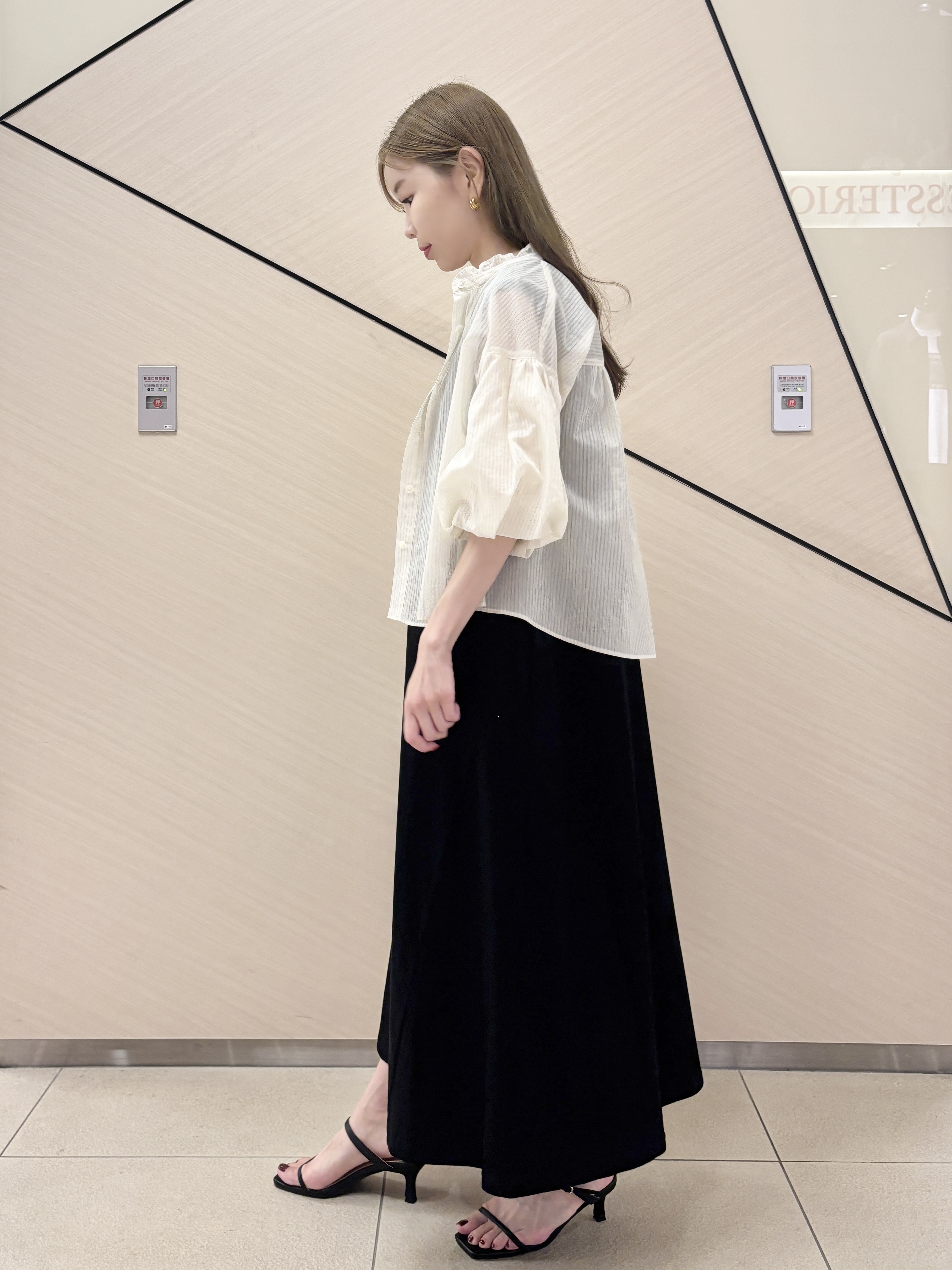 清水夏姫さんの「DRESSTERIOR｜【otonaMUSE5月号掲載】スキニーベルトサンダル」を使ったコーディネート