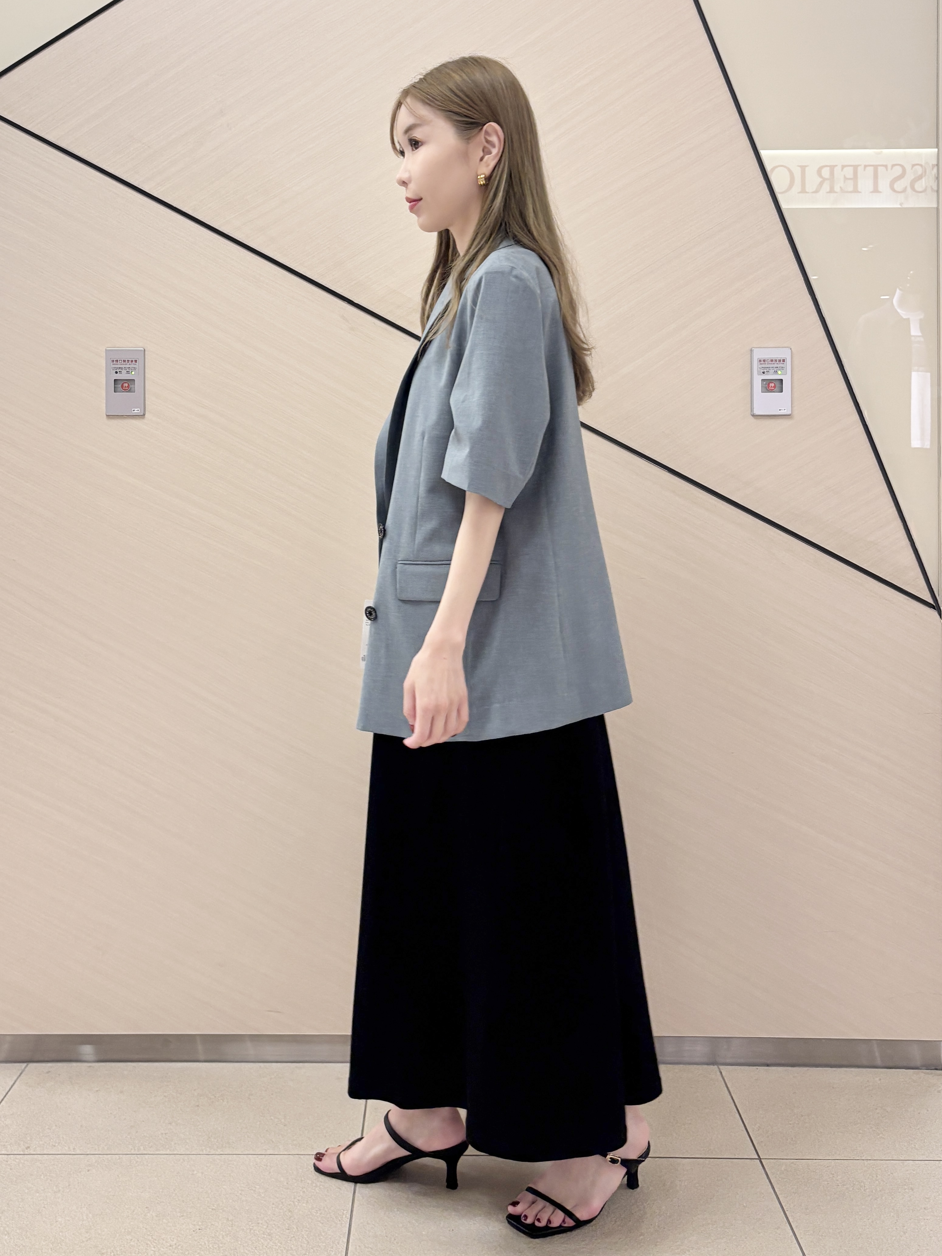 清水夏姫さんの「DRESSTERIOR｜【otonaMUSE5月号掲載】スキニーベルトサンダル」を使ったコーディネート