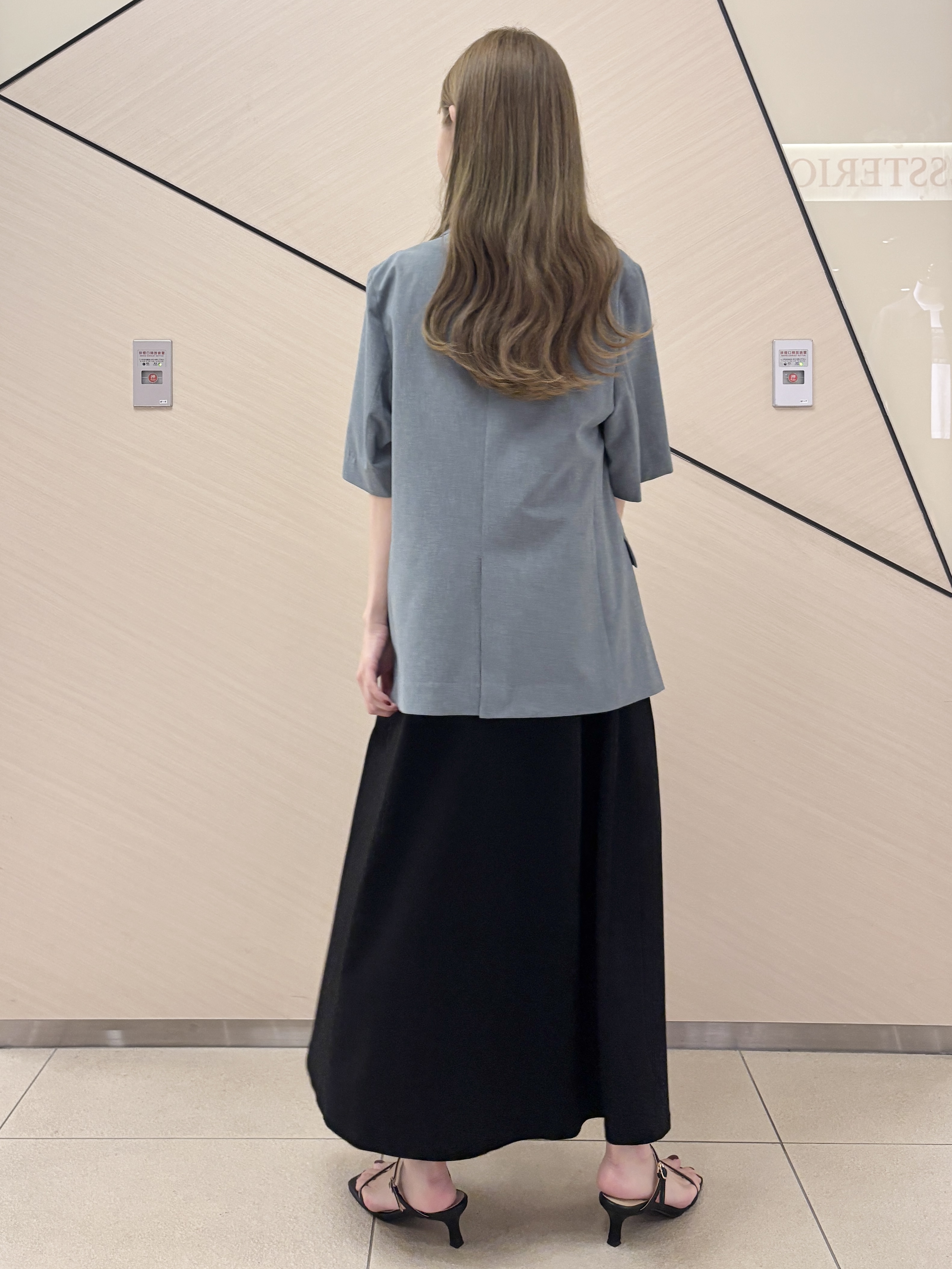 清水夏姫さんの「DRESSTERIOR｜【otonaMUSE5月号掲載】スキニーベルトサンダル」を使ったコーディネート