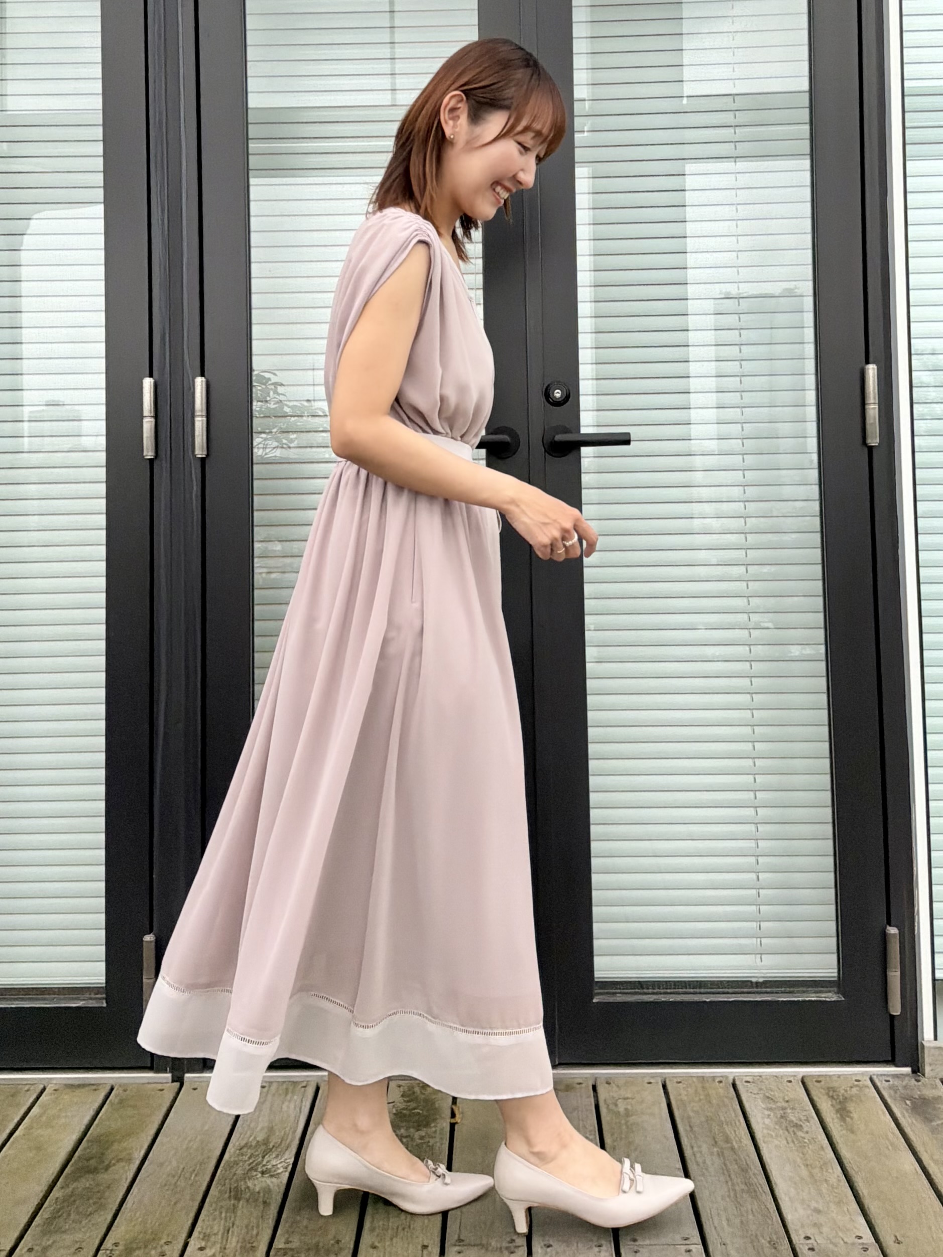 みぃさんの「Couture brooch｜【洗える】バイカラー ギャザーワンピース」を使ったコーディネート