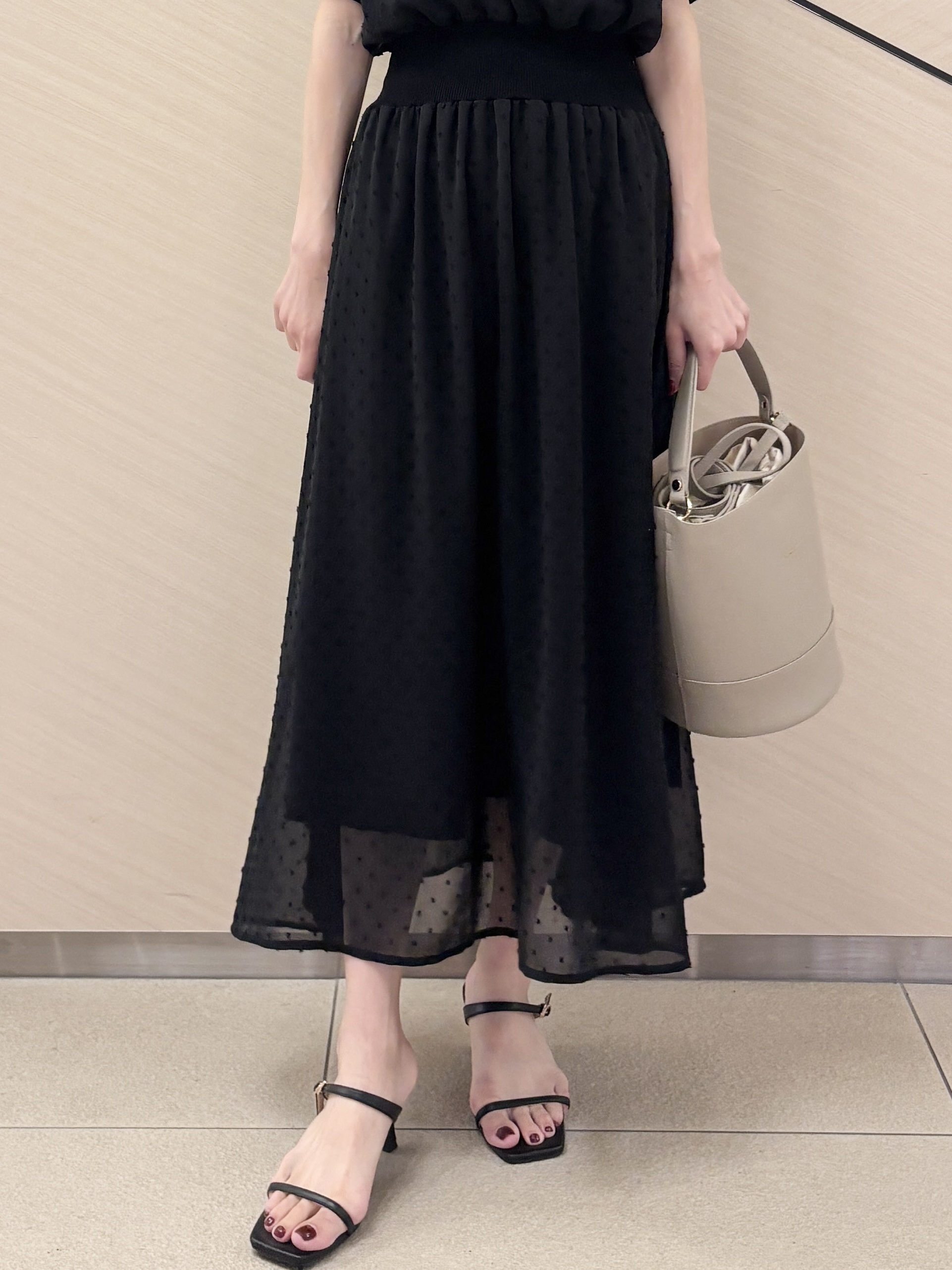 清水夏姫さんの「DRESSTERIOR｜【otonaMUSE5月号掲載】スキニーベルトサンダル」を使ったコーディネート