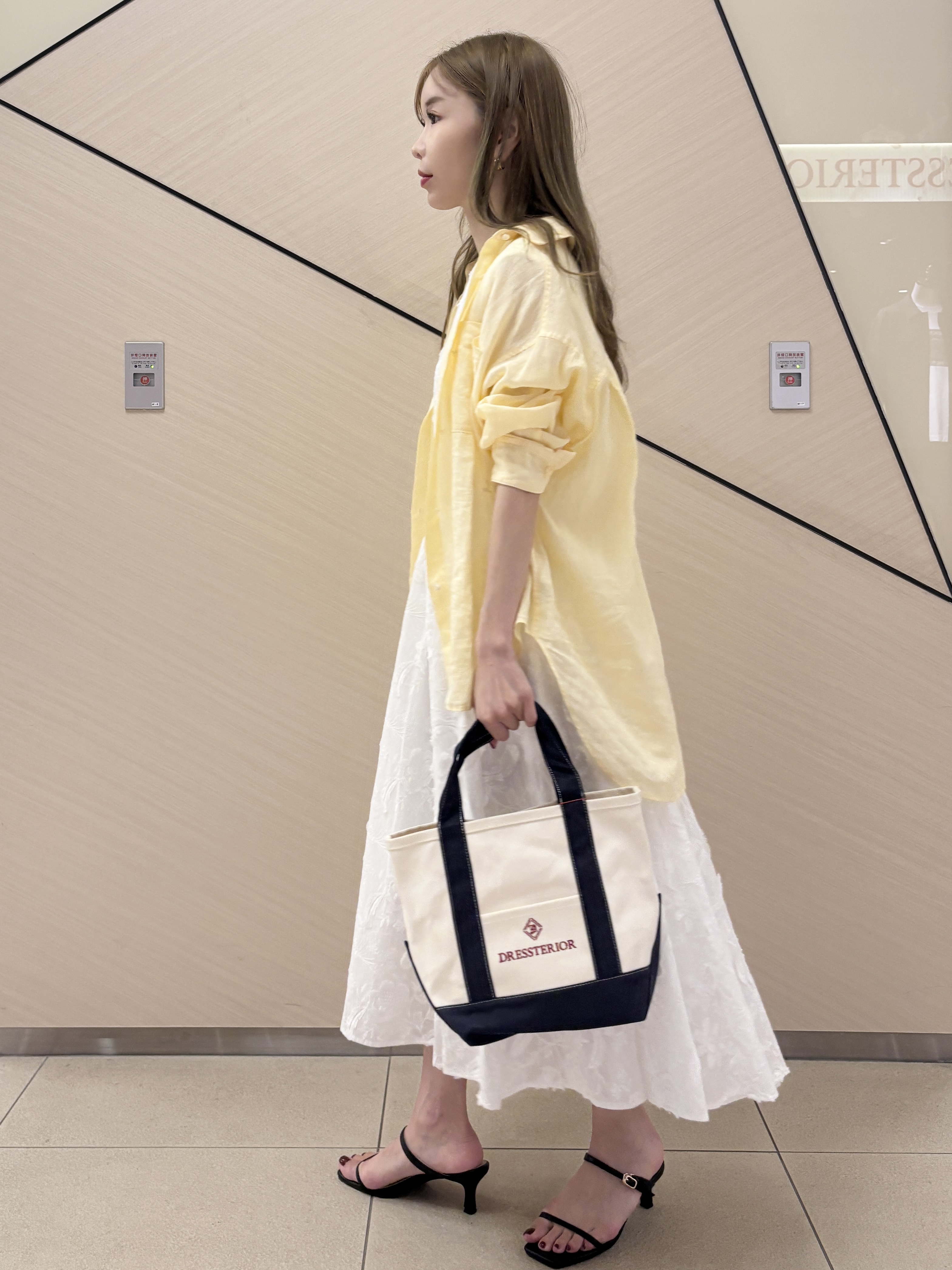 清水夏姫さんの「DRESSTERIOR｜【otonaMUSE5月号掲載】スキニーベルトサンダル」を使ったコーディネート
