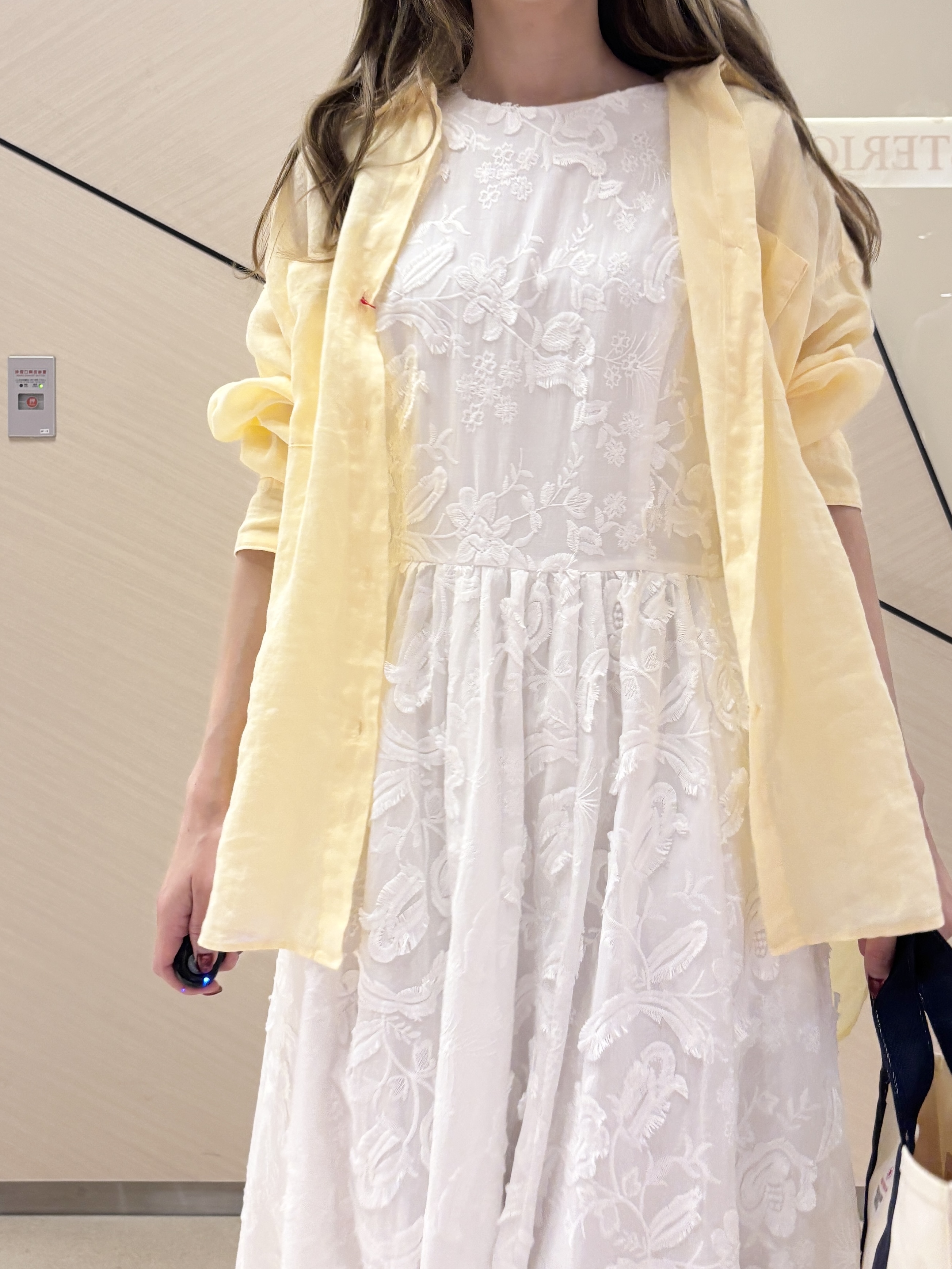 清水夏姫さんの「DRESSTERIOR｜【otonaMUSE5月号掲載】スキニーベルトサンダル」を使ったコーディネート
