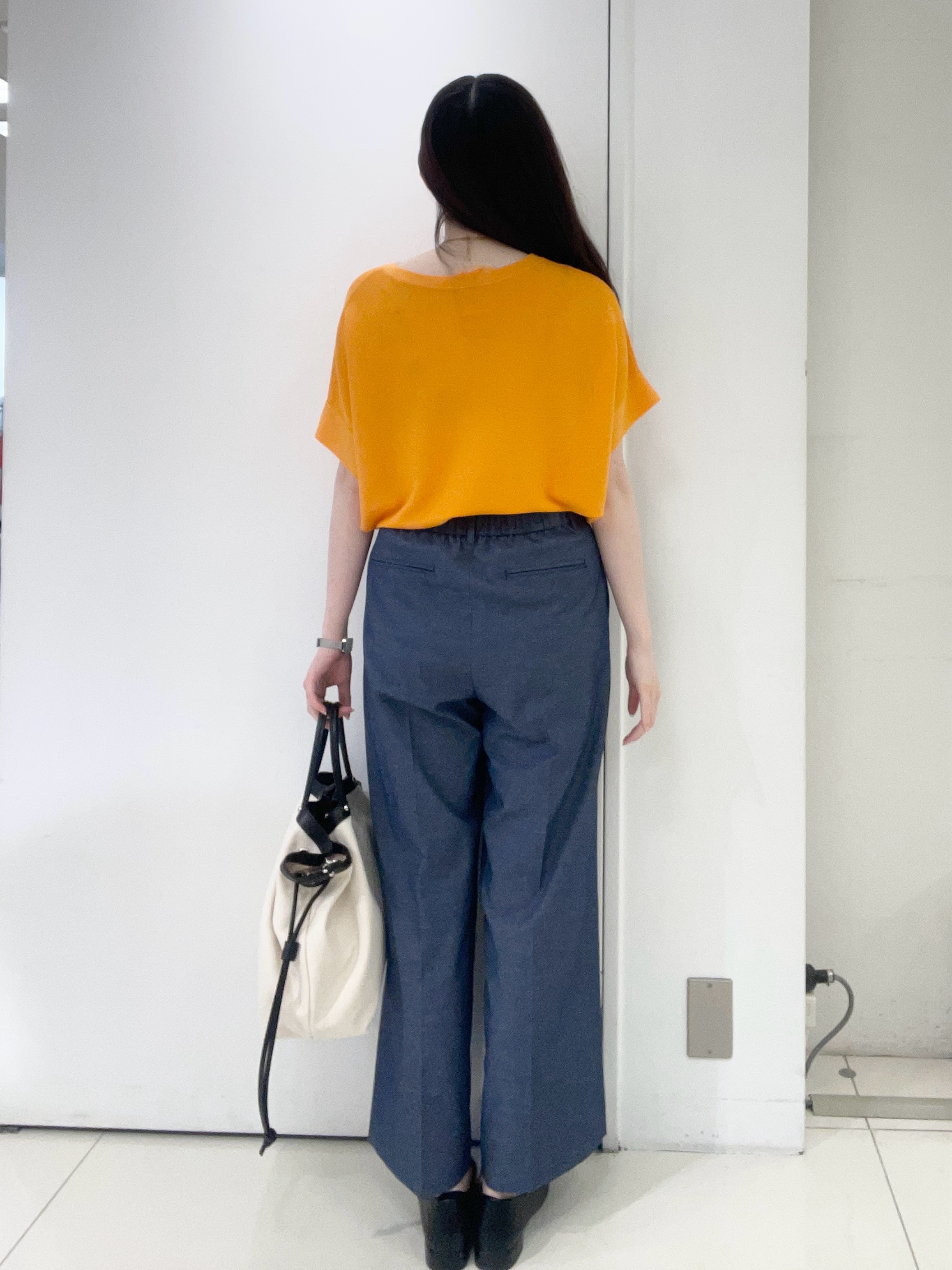 moeさんの「UNTITLED｜【11色展開/体型カバー】前後2WAYフレンチスリーブニット」を使ったコーディネート