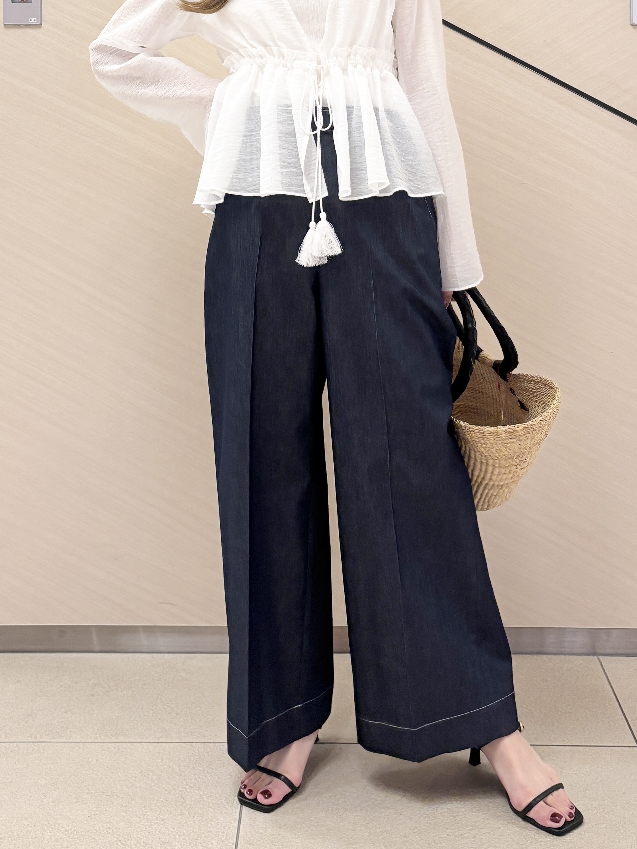 清水夏姫さんの「DRESSTERIOR｜【otonaMUSE5月号掲載】スキニーベルトサンダル」を使ったコーディネート