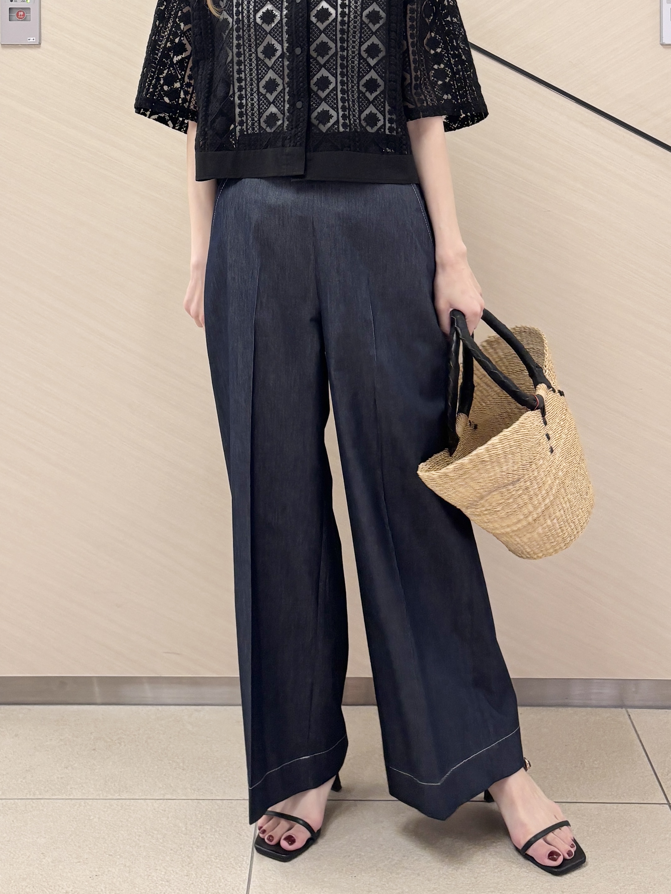 清水夏姫さんの「DRESSTERIOR｜【otonaMUSE5月号掲載】スキニーベルトサンダル」を使ったコーディネート