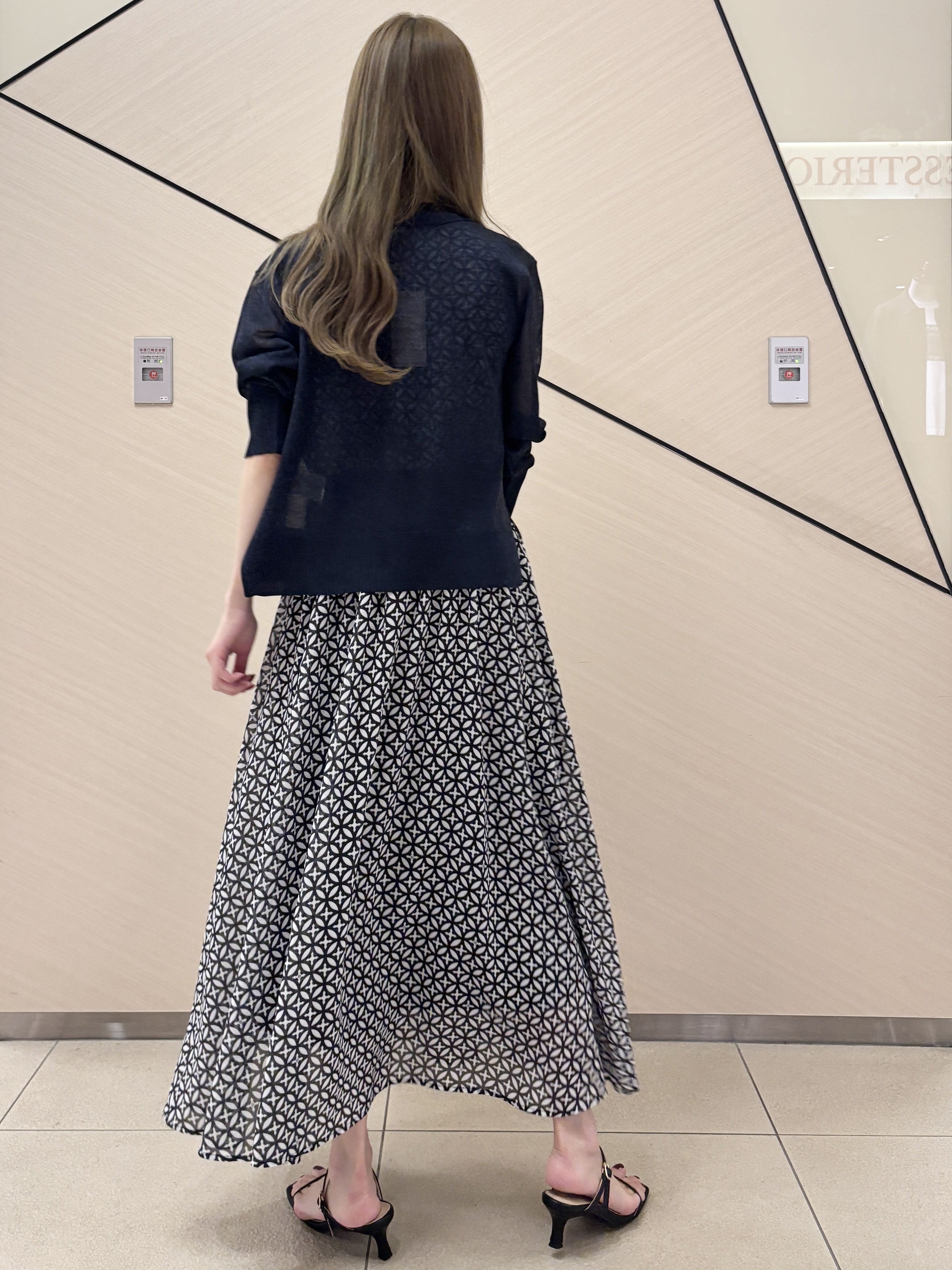 清水夏姫さんの「DRESSTERIOR｜【otonaMUSE5月号掲載】スキニーベルトサンダル」を使ったコーディネート