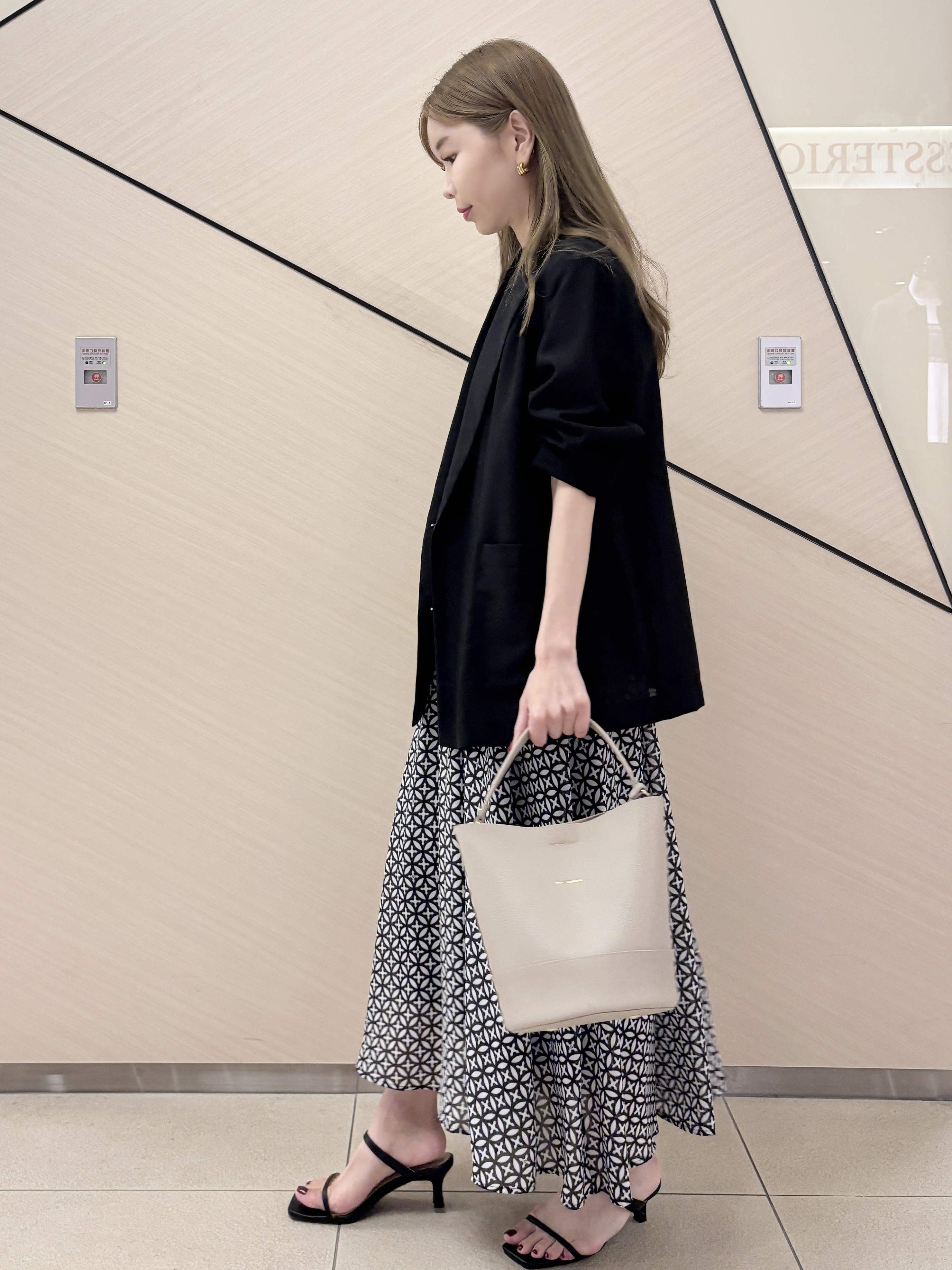 清水夏姫さんの「DRESSTERIOR｜【otonaMUSE5月号掲載】スキニーベルトサンダル」を使ったコーディネート