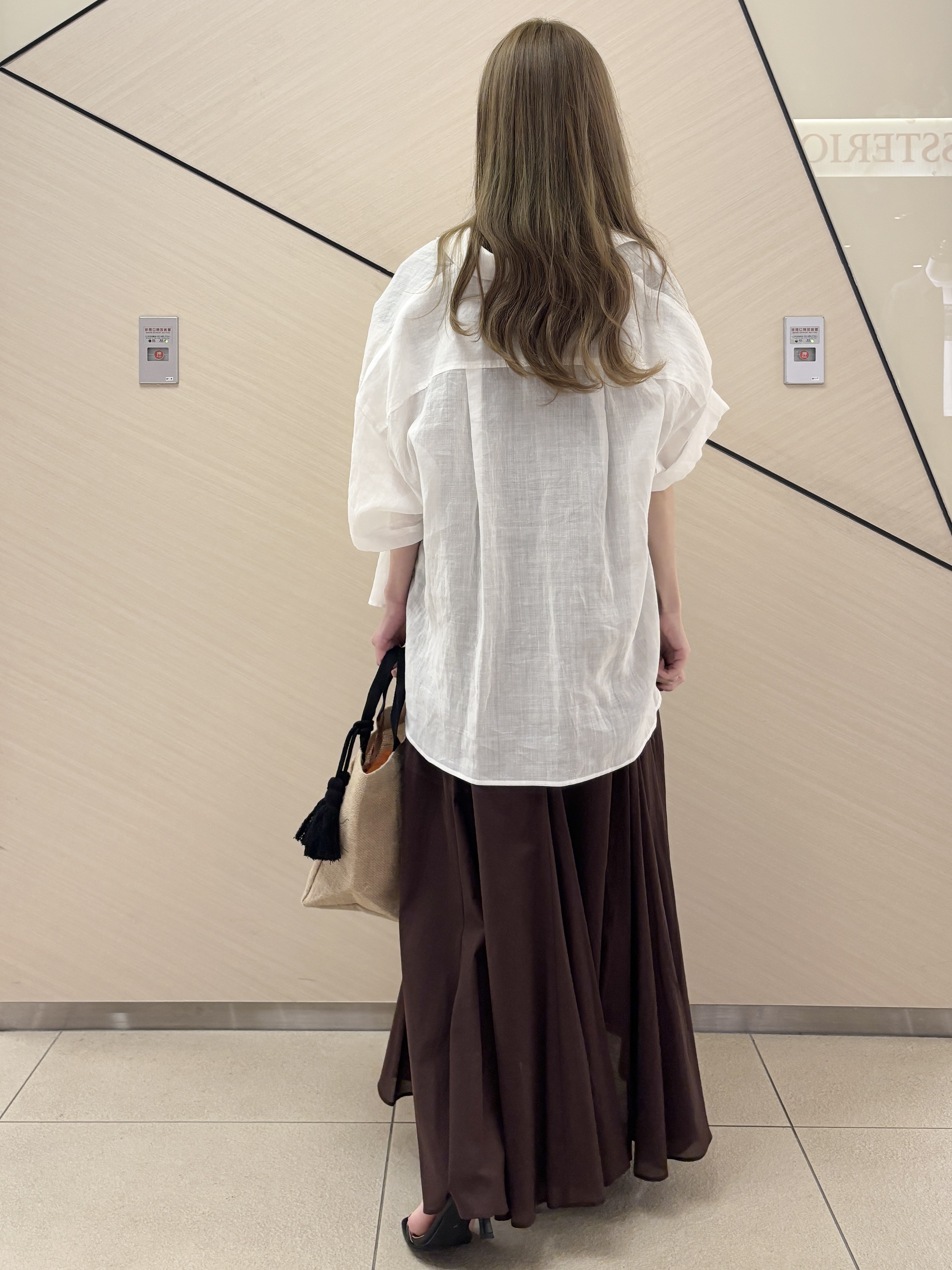 清水夏姫さんの「DRESSTERIOR｜【きれいめ/ウォッシャブル】コットンローンフレンチスリーブワンピ」を使ったコーディネート