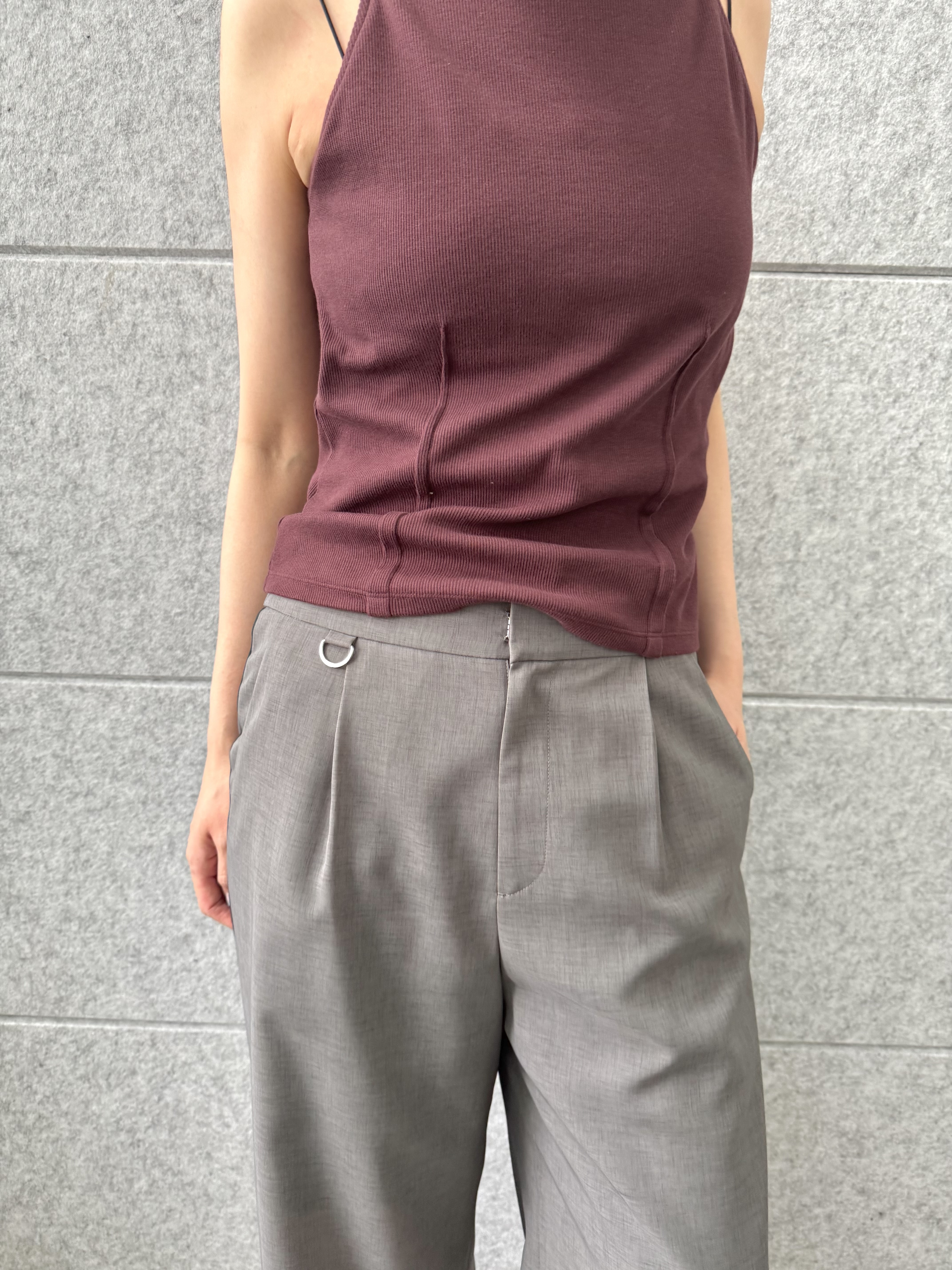 uchi__yamaさんの「CODE A｜edge line camisole」を使ったコーディネート