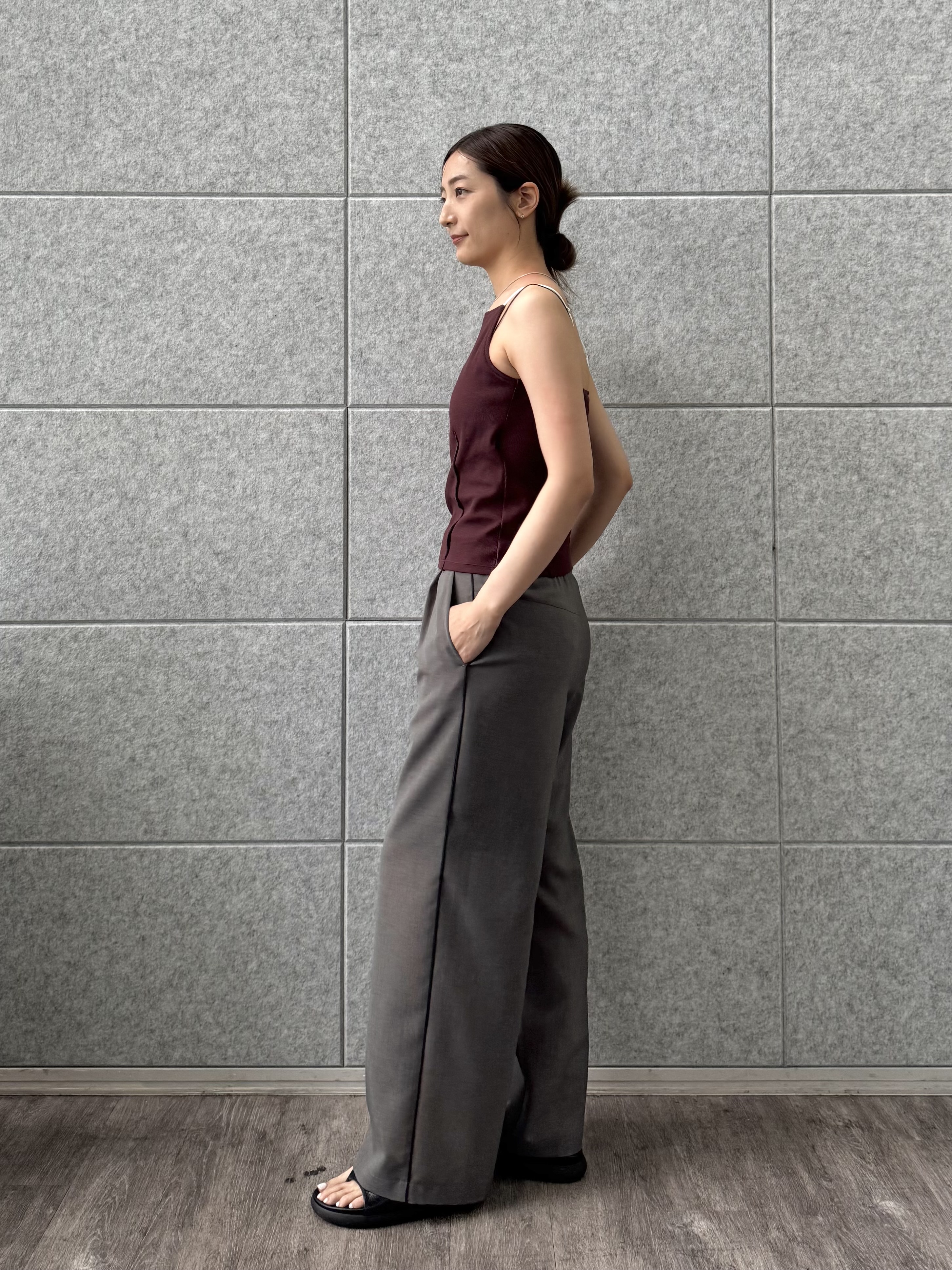 uchi__yamaさんの「CODE A｜edge line camisole」を使ったコーディネート