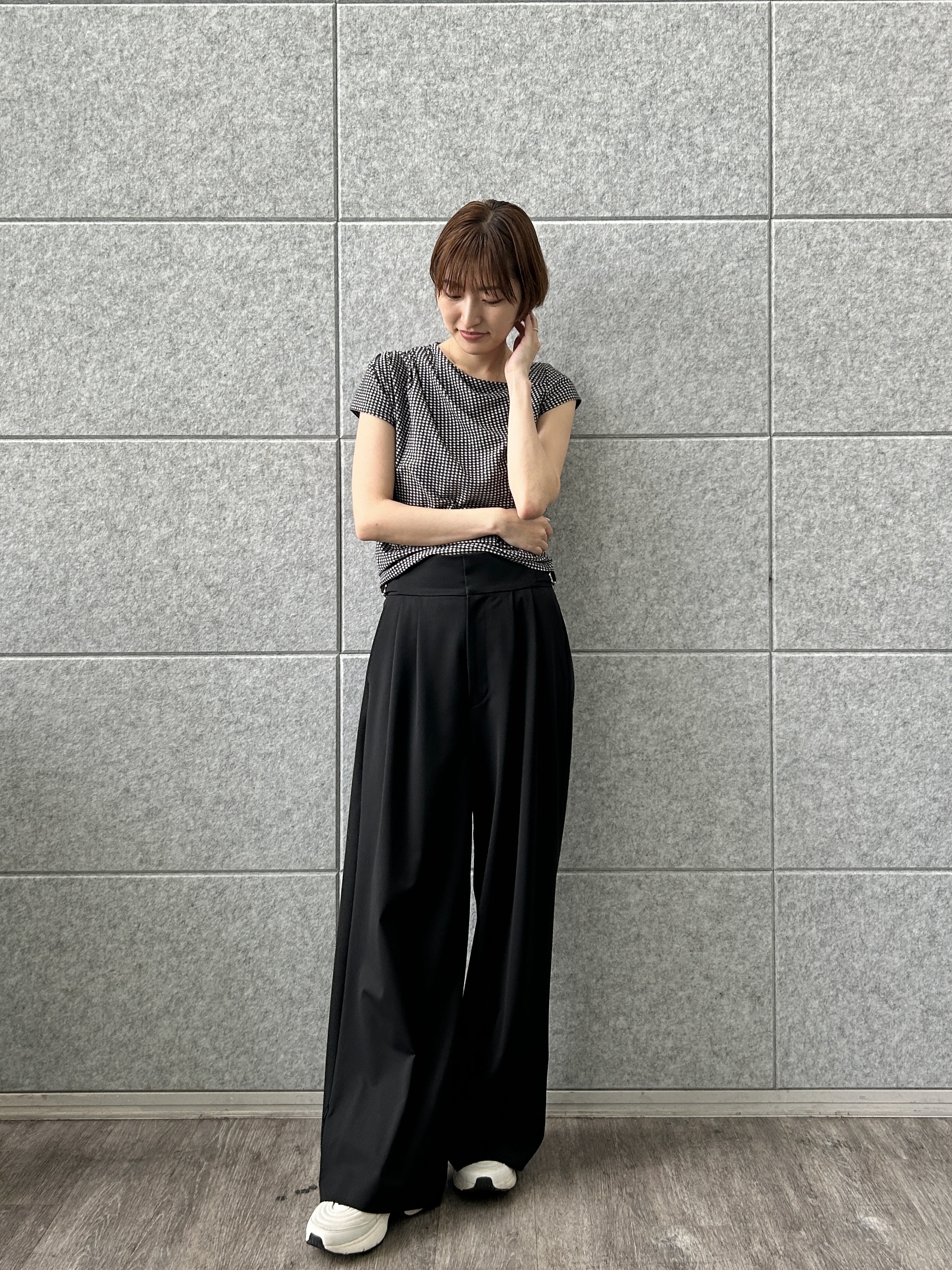 harunaさんの「CODE A｜gingham edge tops」を使ったコーディネート