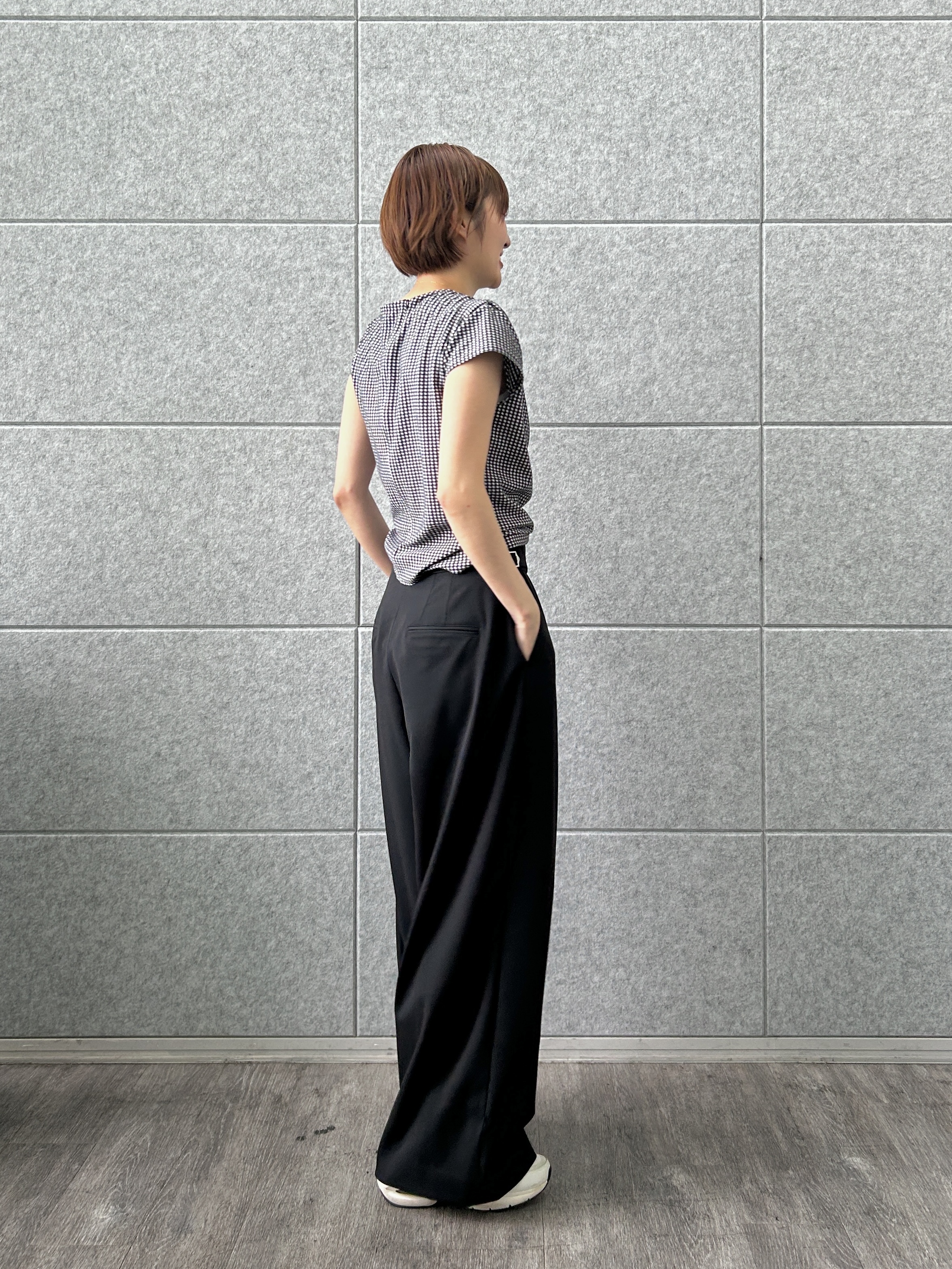 harunaさんの「CODE A｜gingham edge tops」を使ったコーディネート