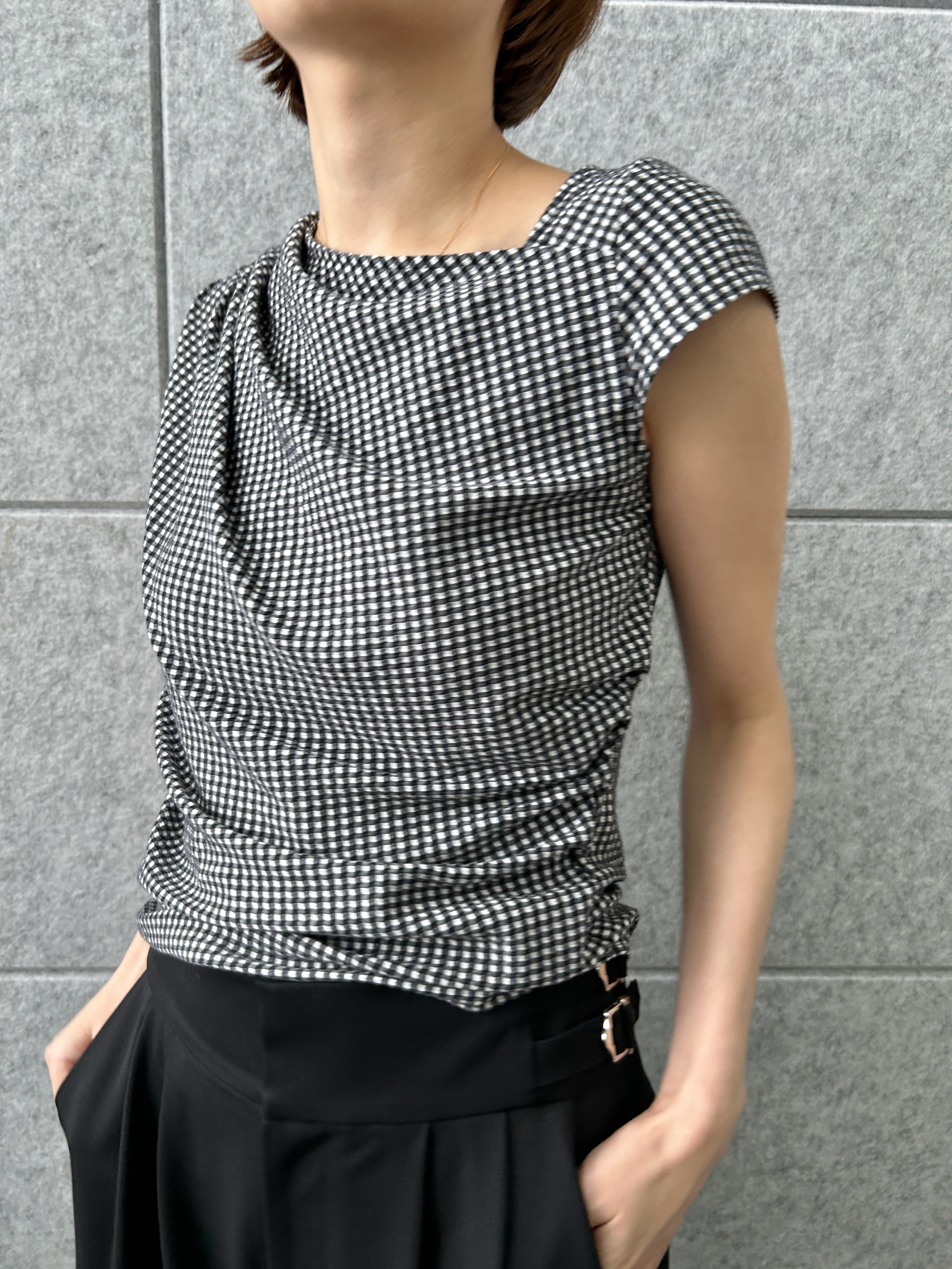 harunaさんの「CODE A｜gingham edge tops」を使ったコーディネート