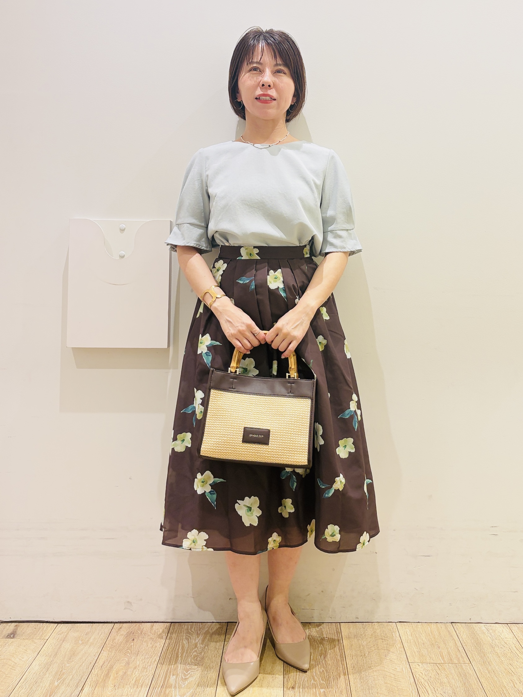 YUKOさんの「index｜【接触冷感】タックパフスリーブブラウス《吸水速乾／防シワ／洗濯機OK／XS～3L／6col》」を使ったコーディネート