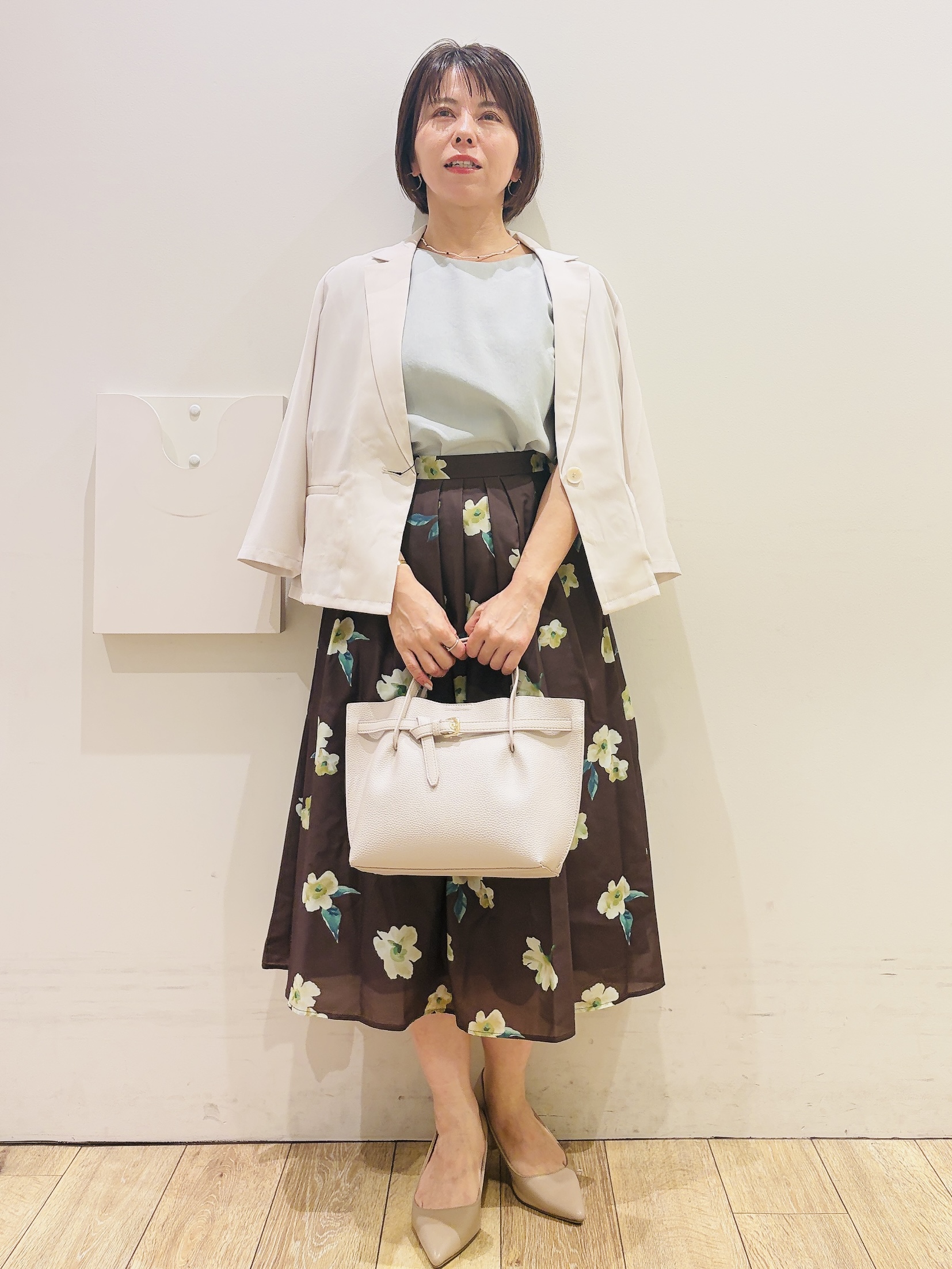 YUKOさんの「index｜【接触冷感】タックパフスリーブブラウス《吸水速乾／防シワ／洗濯機OK／XS～3L／6col》」を使ったコーディネート