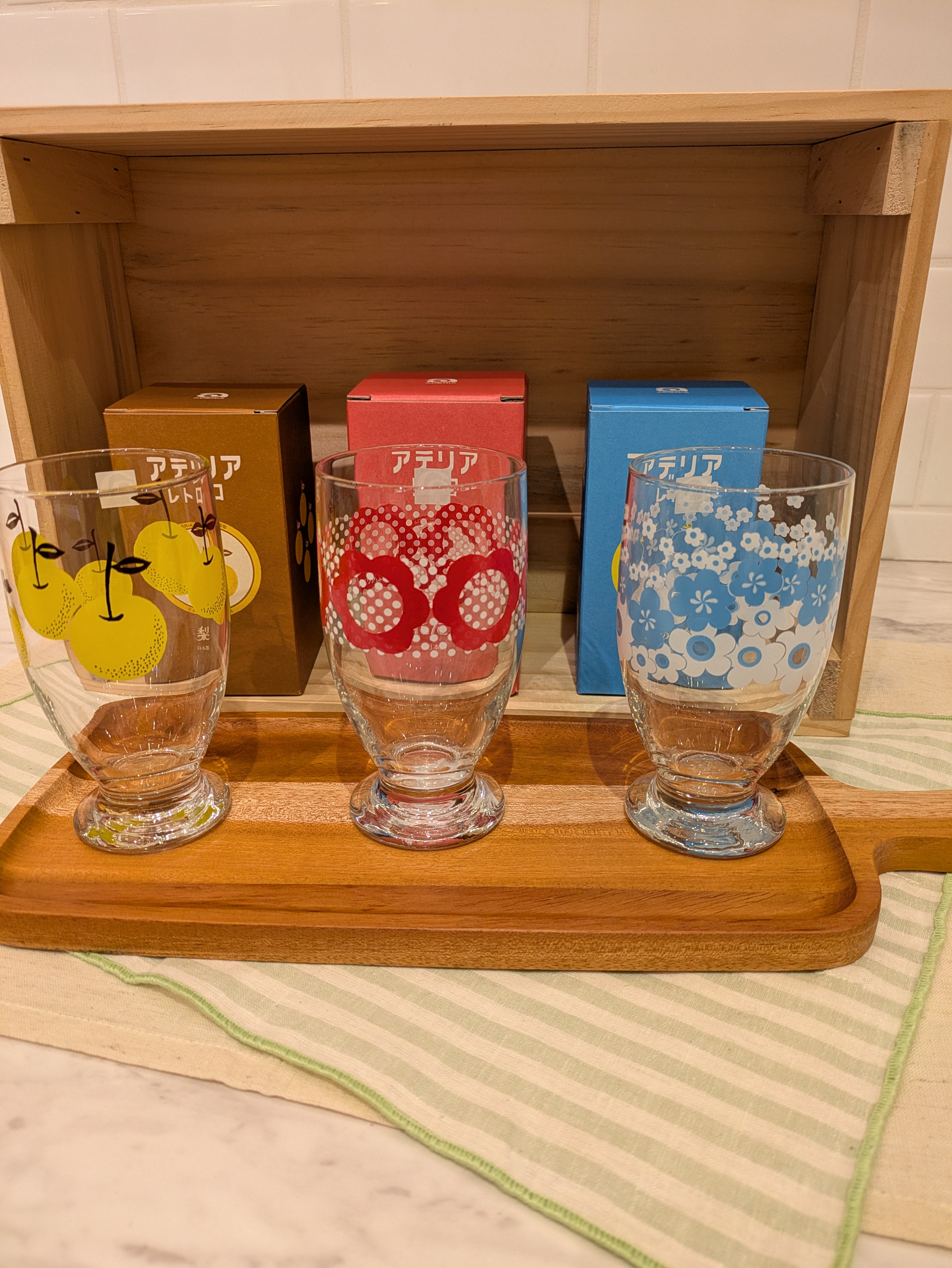 maruさんの「212 KITCHEN STORE｜台付きグラス320 花ざかり」を使ったコーディネート