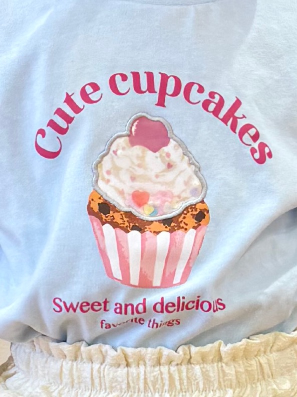 愛さんの「SHOO･LA･RUE｜【100-150cm】カップケージフレークTシャツ」を使ったコーディネート