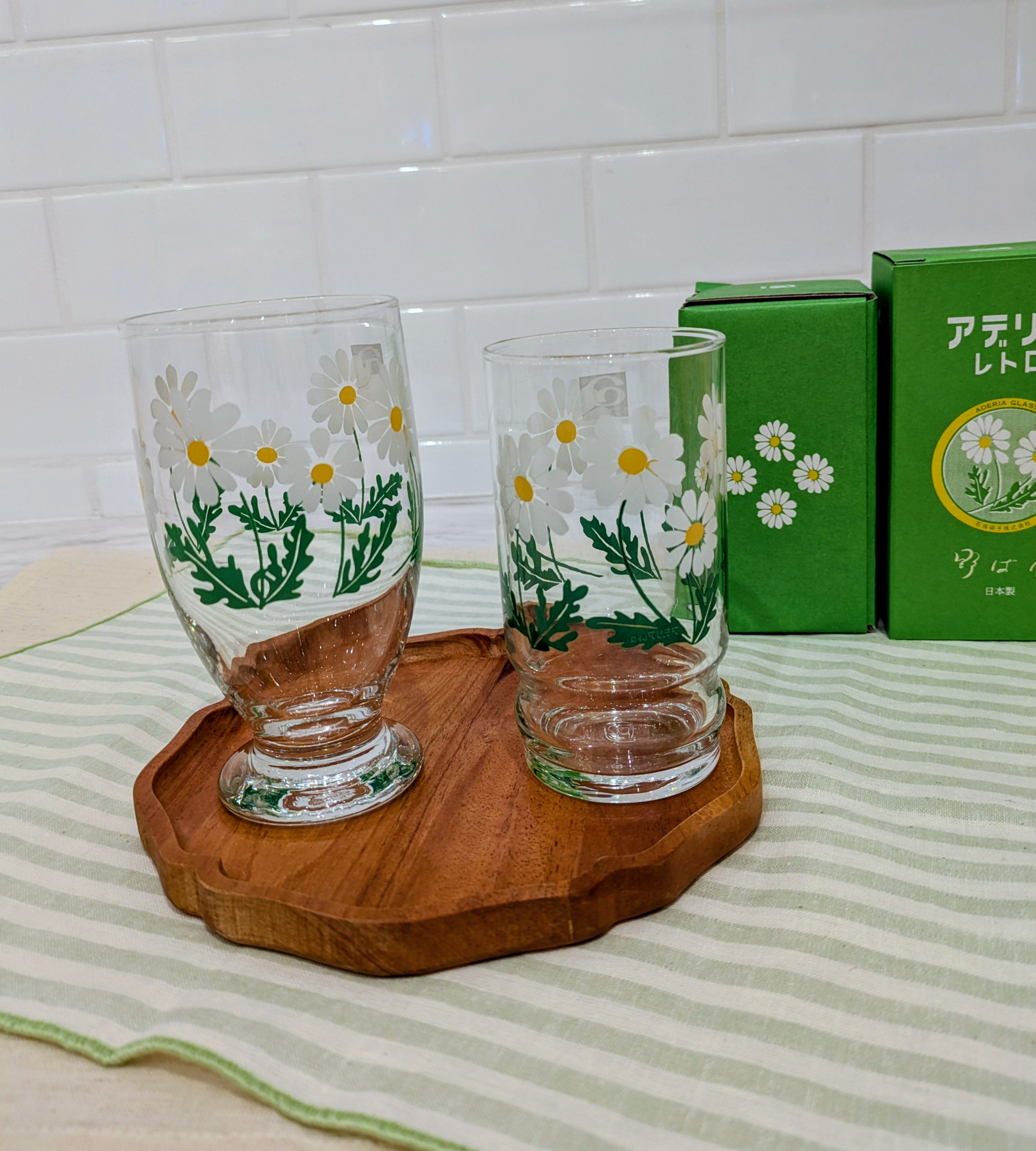 maruさんの「212 KITCHEN STORE｜台付きグラス320 花ざかり」を使ったコーディネート