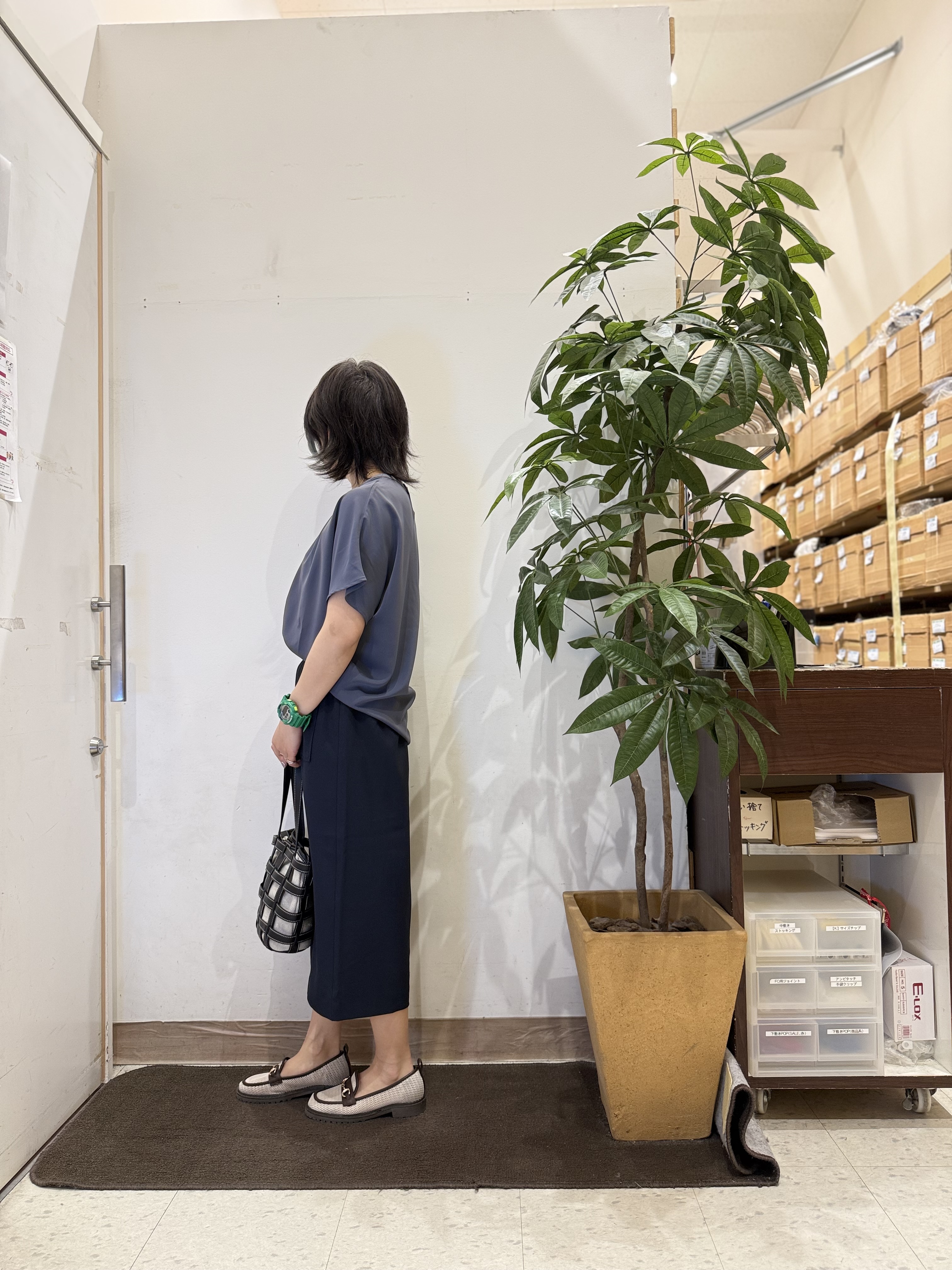 misakiさんの「SHOO･LA･RUE｜【ひんやり/UV/通勤】洗濯後しわになりにくい 上品配色ブラウス」を使ったコーディネート