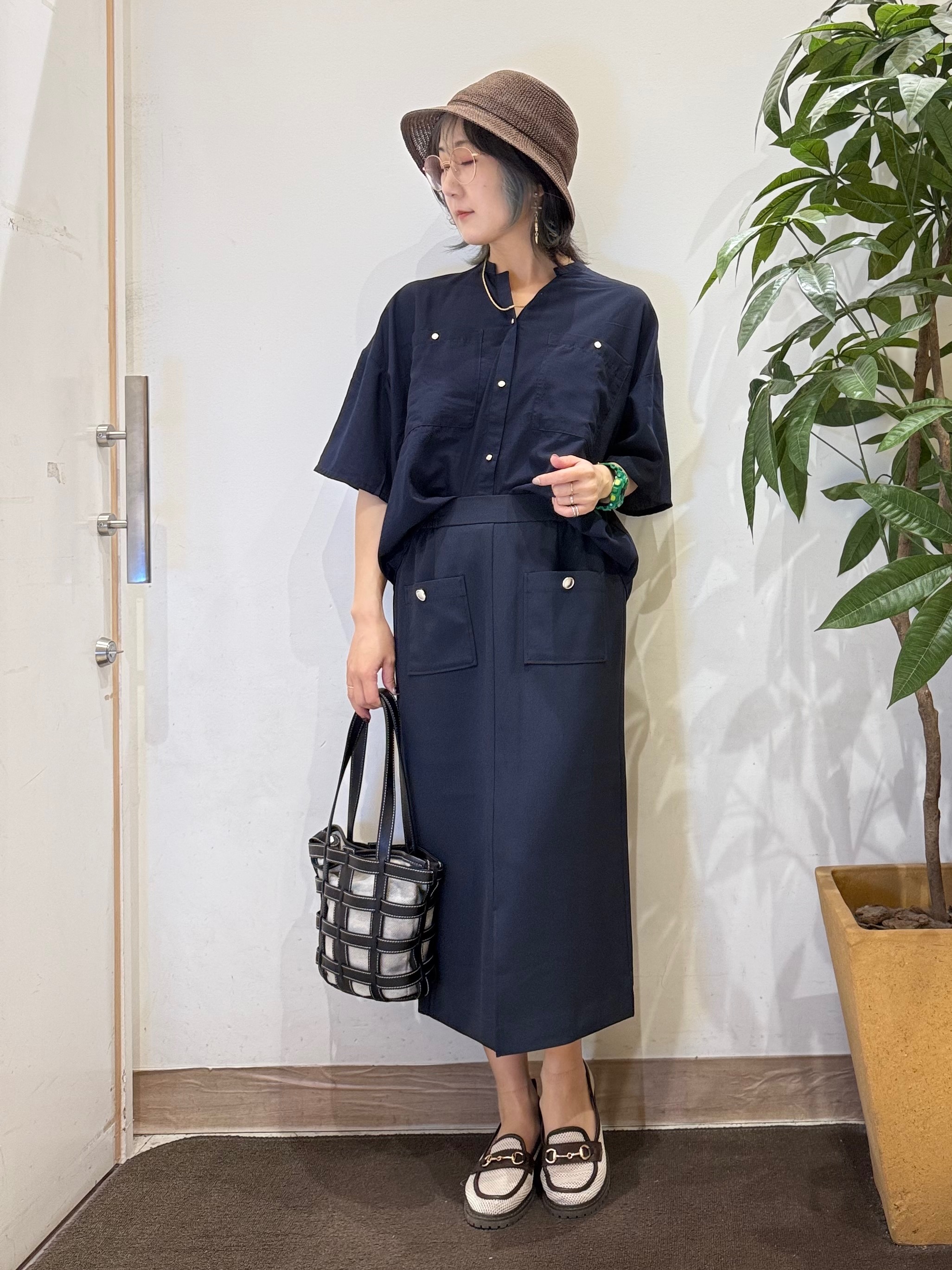 misakiさんの「SHOO･LA･RUE｜【洗濯機可/S-LL】大人の抜け感 ゆるっと5分袖シャツ」を使ったコーディネート