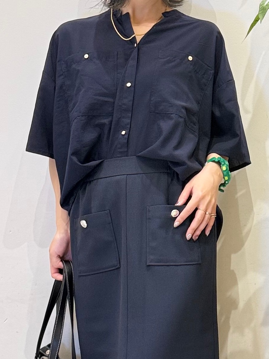 misakiさんの「SHOO･LA･RUE｜【洗濯機可/S-LL】大人の抜け感 ゆるっと5分袖シャツ」を使ったコーディネート