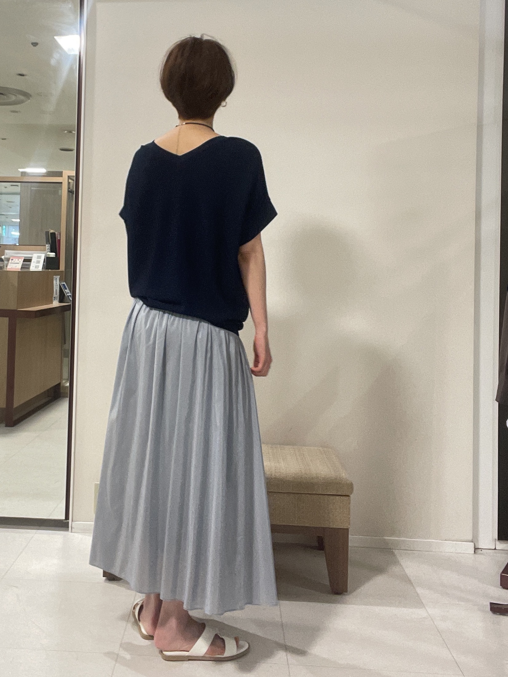 IWAMOさんの「UNTITLED｜【11色展開/体型カバー】前後2WAYフレンチスリーブニット」を使ったコーディネート