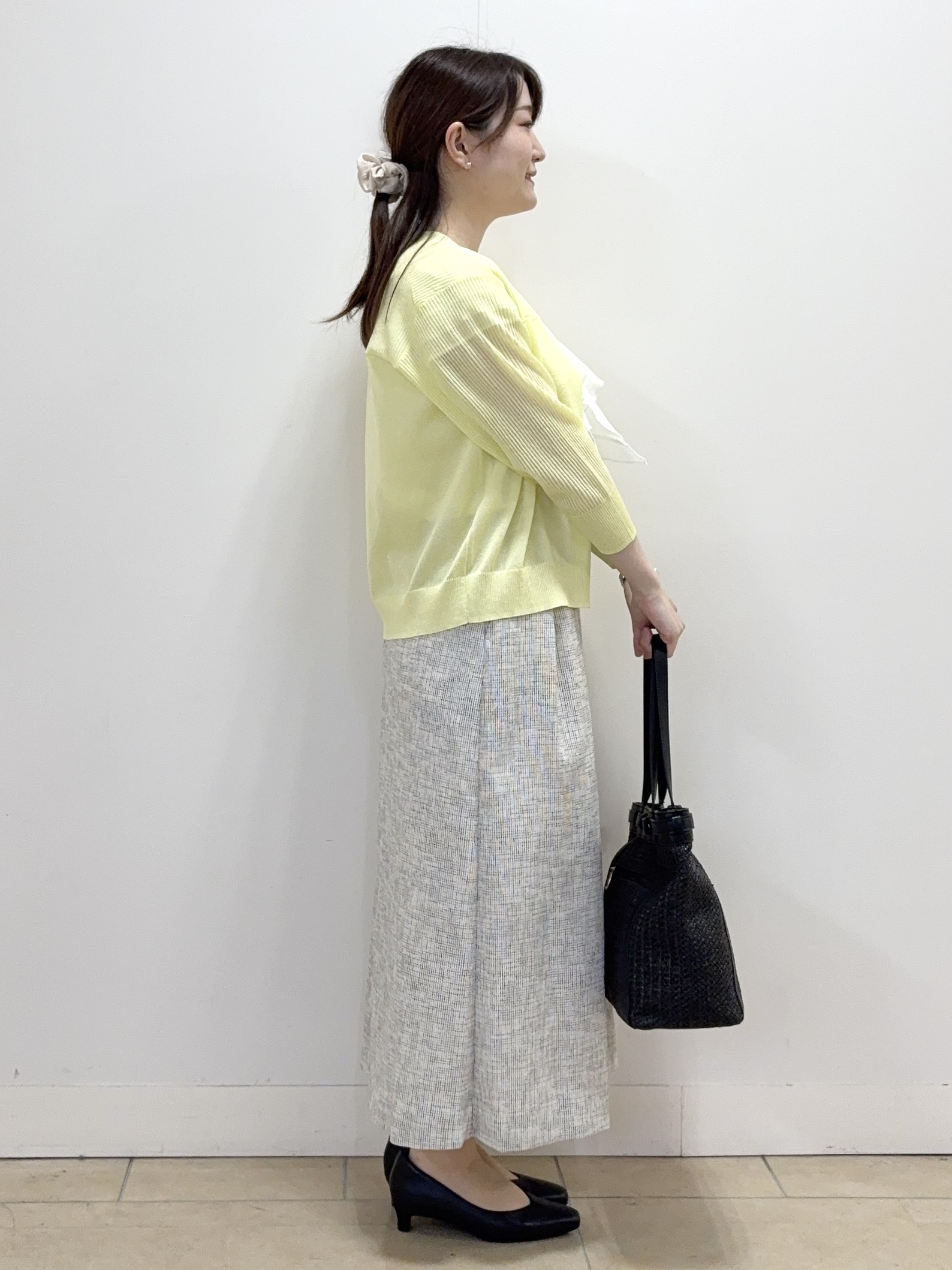 mikiさんの「Reflect｜Vネックニットカーディガン」を使ったコーディネート