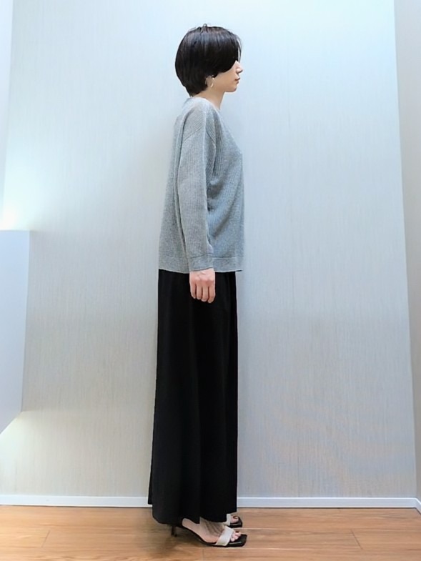 ミズタさんの「UNTITLED｜シアーメッシュニット」を使ったコーディネート
