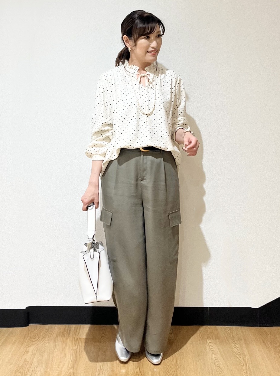 ayaさんの「Reflect｜【セットアップ可】ドット柄ワッシャーブラウス」を使ったコーディネート