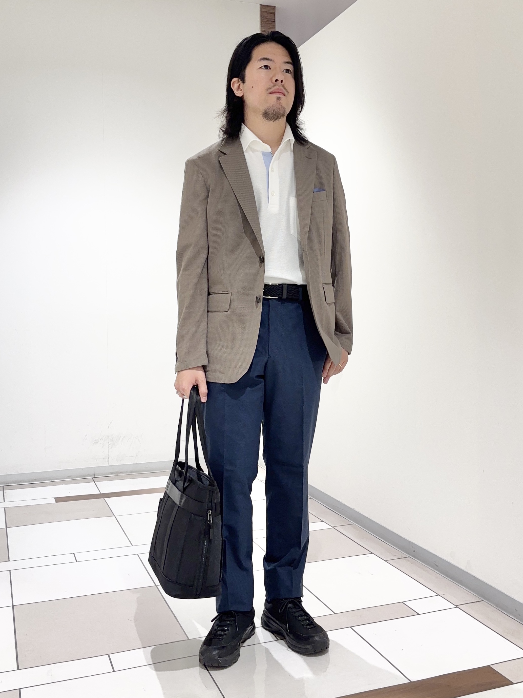 及川さんの「TAKEO KIKUCHI｜【Begin5月号掲載/通気性】トリコットサッカー ジャケット」を使ったコーディネート