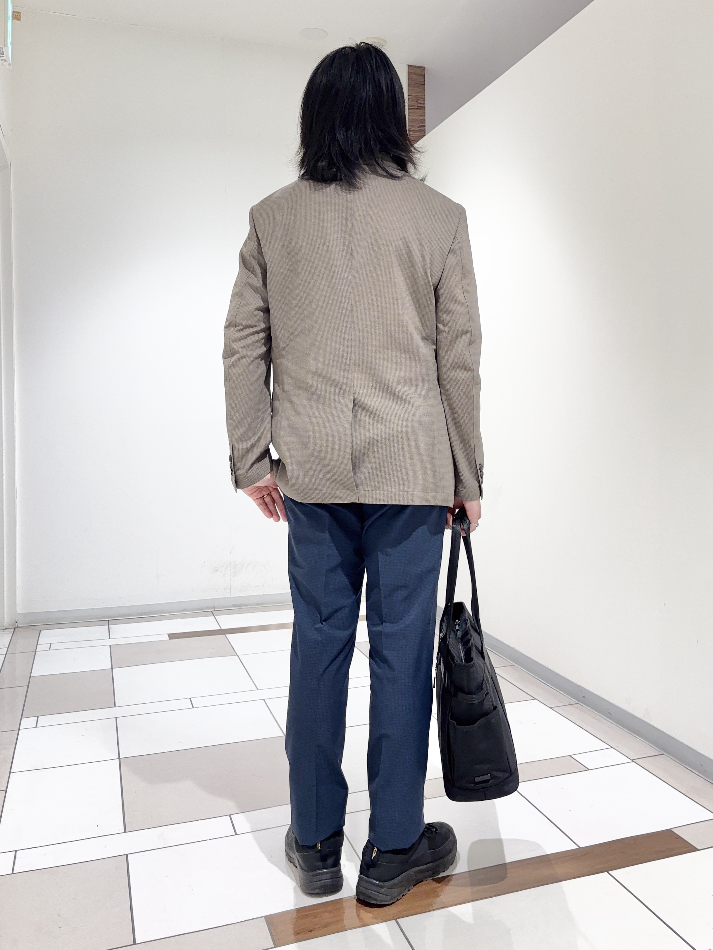 及川さんの「TAKEO KIKUCHI｜【Begin5月号掲載/通気性】トリコットサッカー ジャケット」を使ったコーディネート