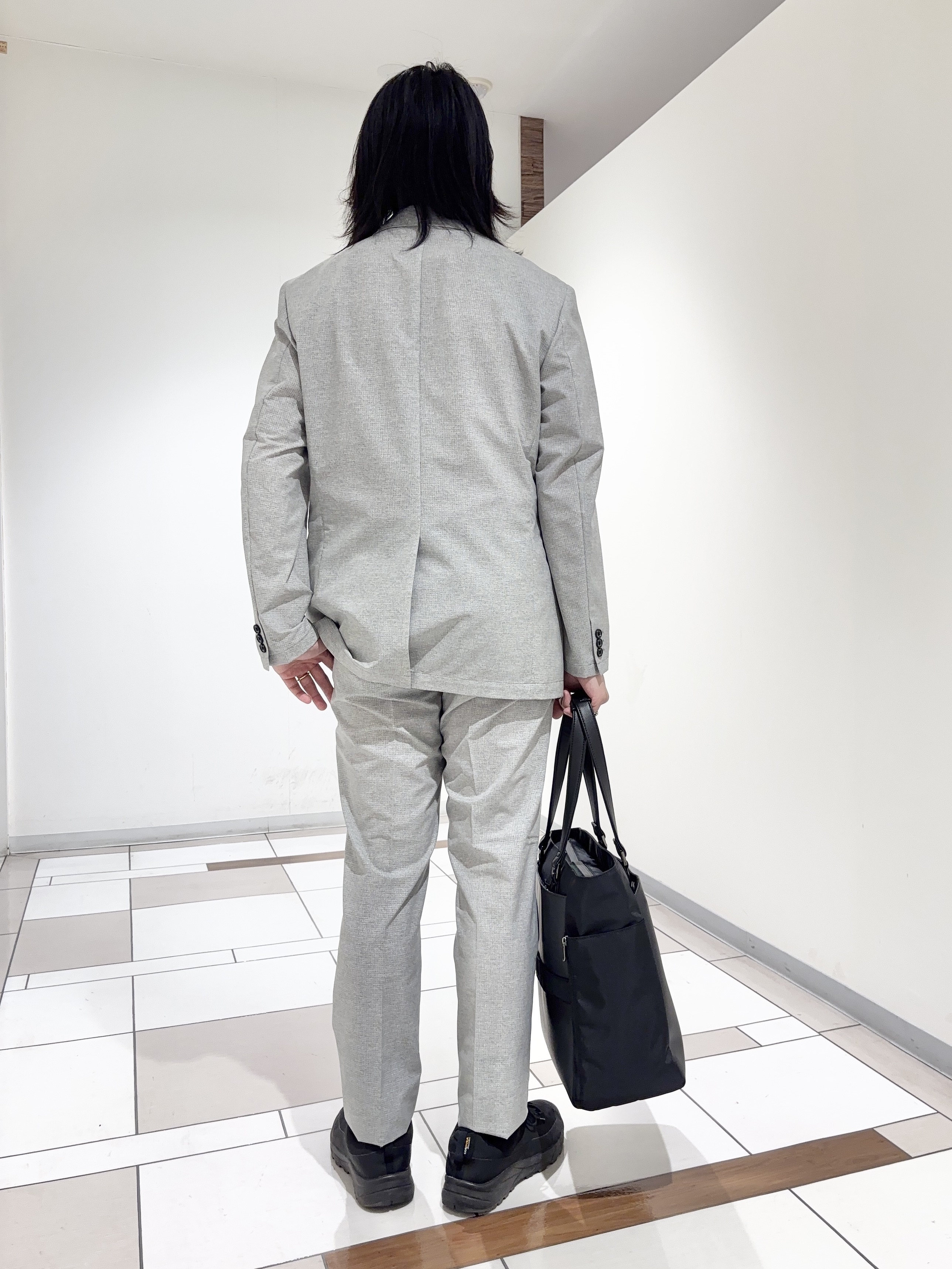 及川さんの「TAKEO KIKUCHI｜【抗菌防臭】COOL DOTS（R）ドビープリント ジャケット」を使ったコーディネート