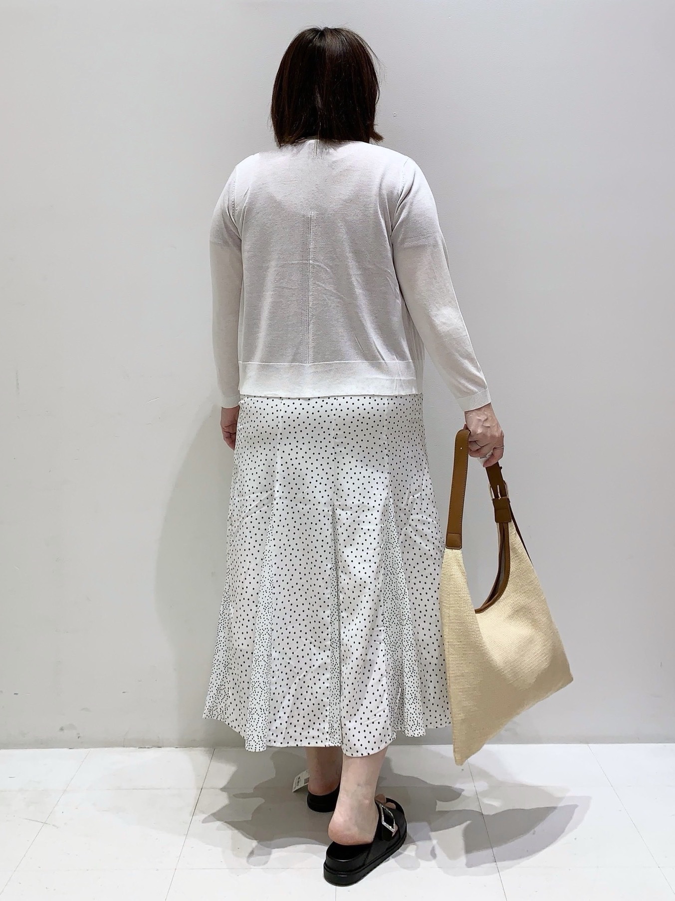 みいちゃんさんの「grove｜高評価！【接触冷感／UVカットetc】ベーシックショートカーディガン」を使ったコーディネート
