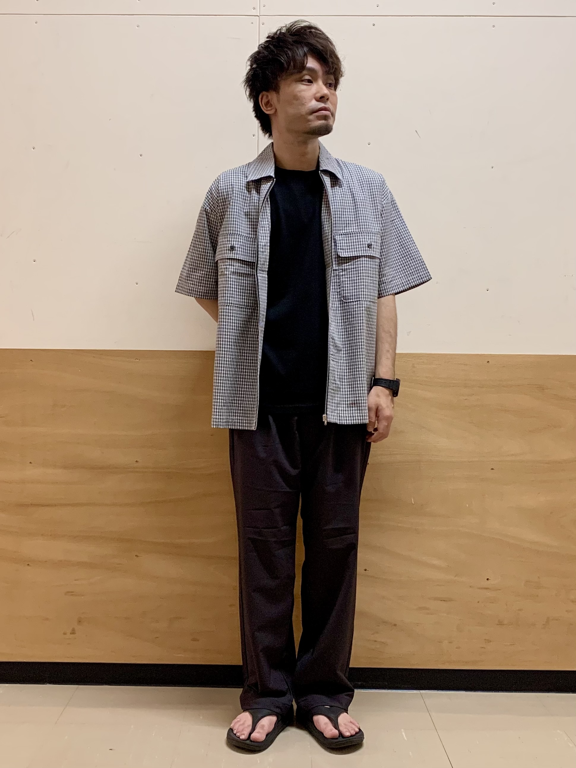 MATUさんの「THE SHOP TK｜半袖チェックジップシャツ 洗濯機OK」を使ったコーディネート