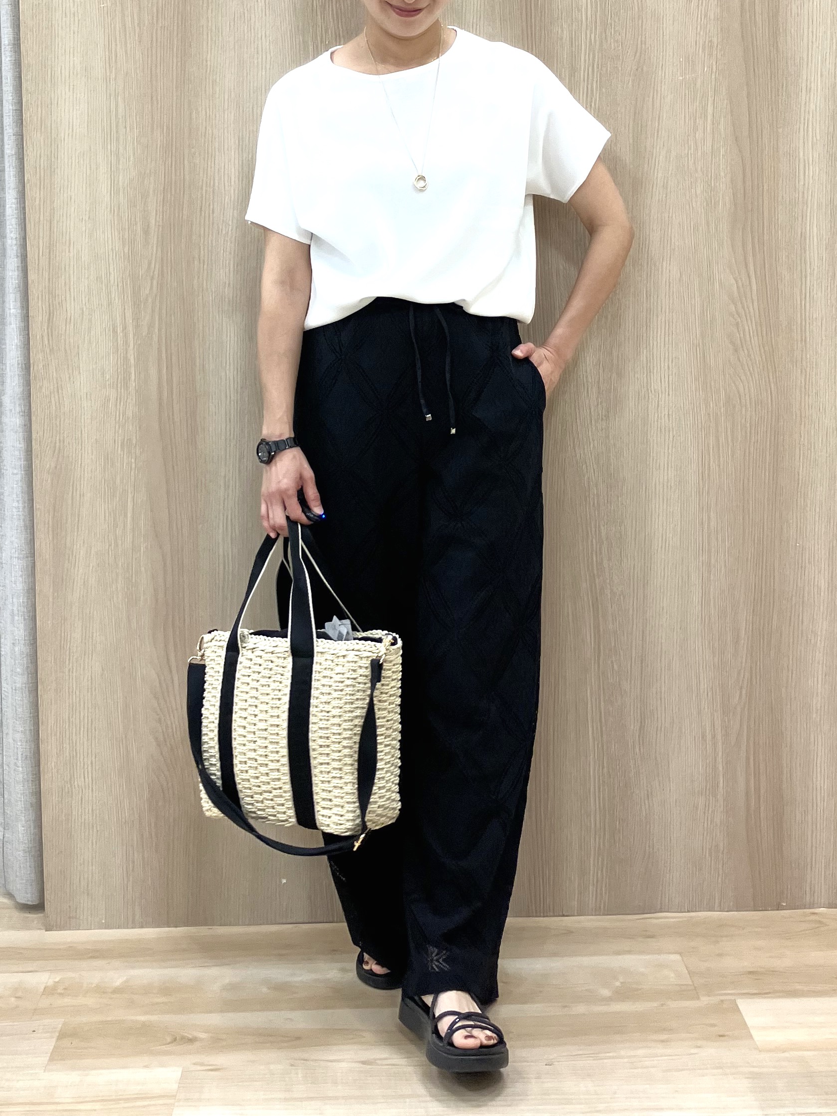 Keiさんの「grove｜【シリーズ累計36万枚！名品ニット】やわらかドライタッチ ドルマンニット」を使ったコーディネート