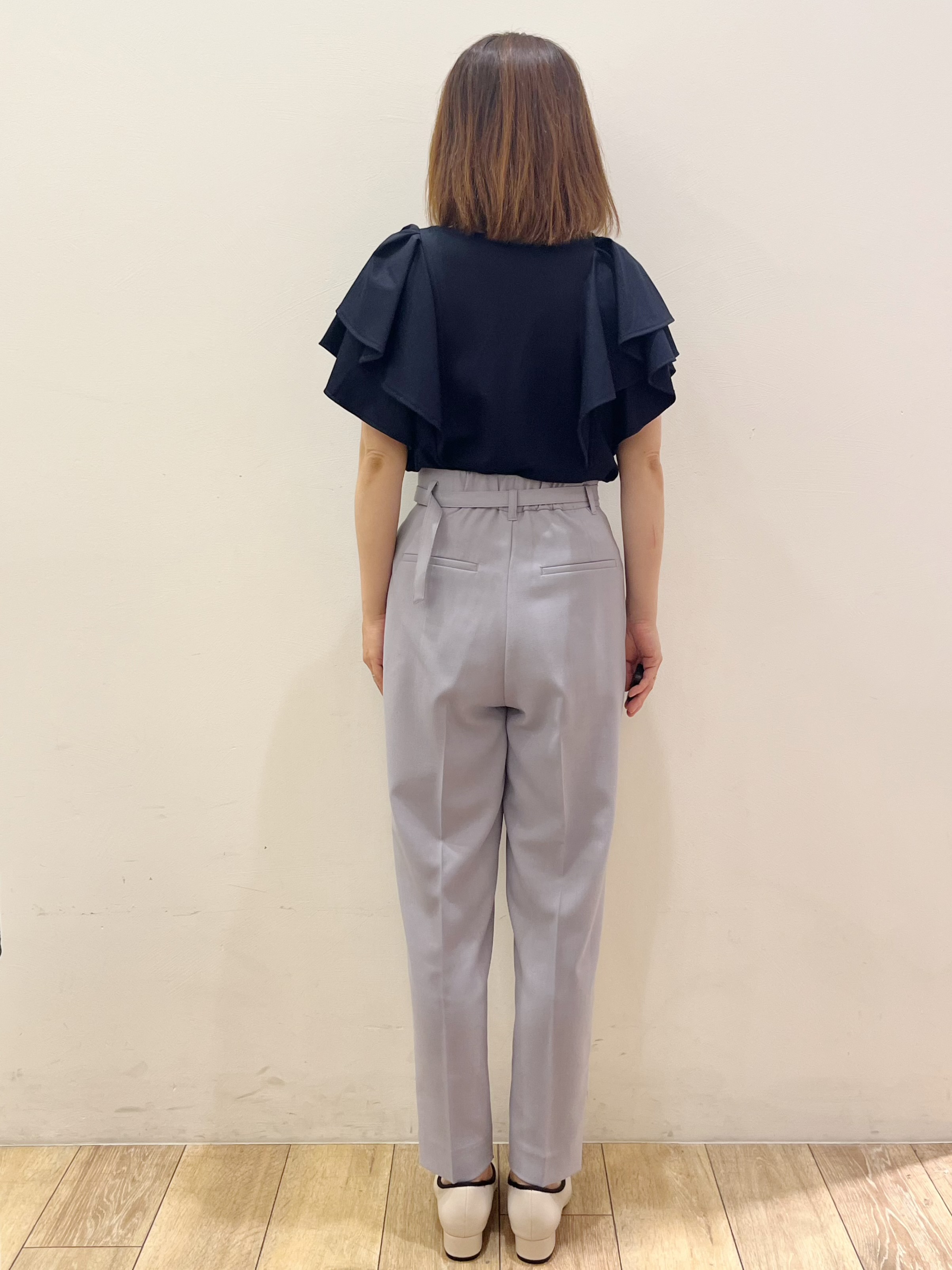 kcさんの「OPAQUE.CLIP｜【接触冷感】ダブルフレアキーネックトップス《UVケア／洗濯機OK》」を使ったコーディネート