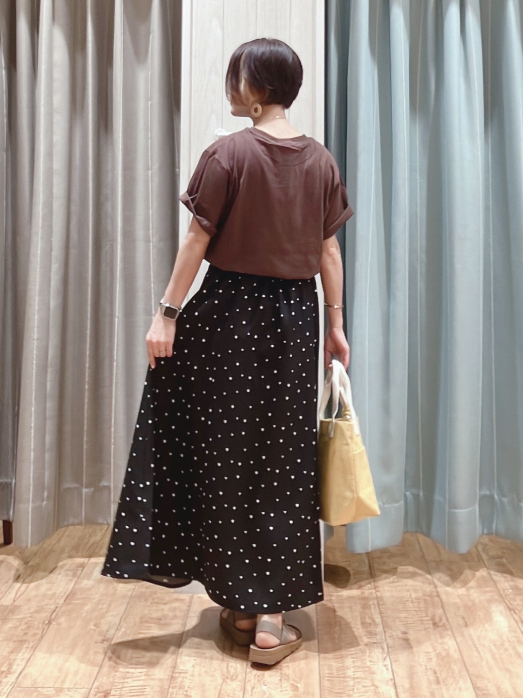 aaamiさんの「SHOO･LA･RUE｜【洗濯機可/S-LL】サラサラ感がここちいい 大人のひんやりプリントTシャツ」を使ったコーディネート