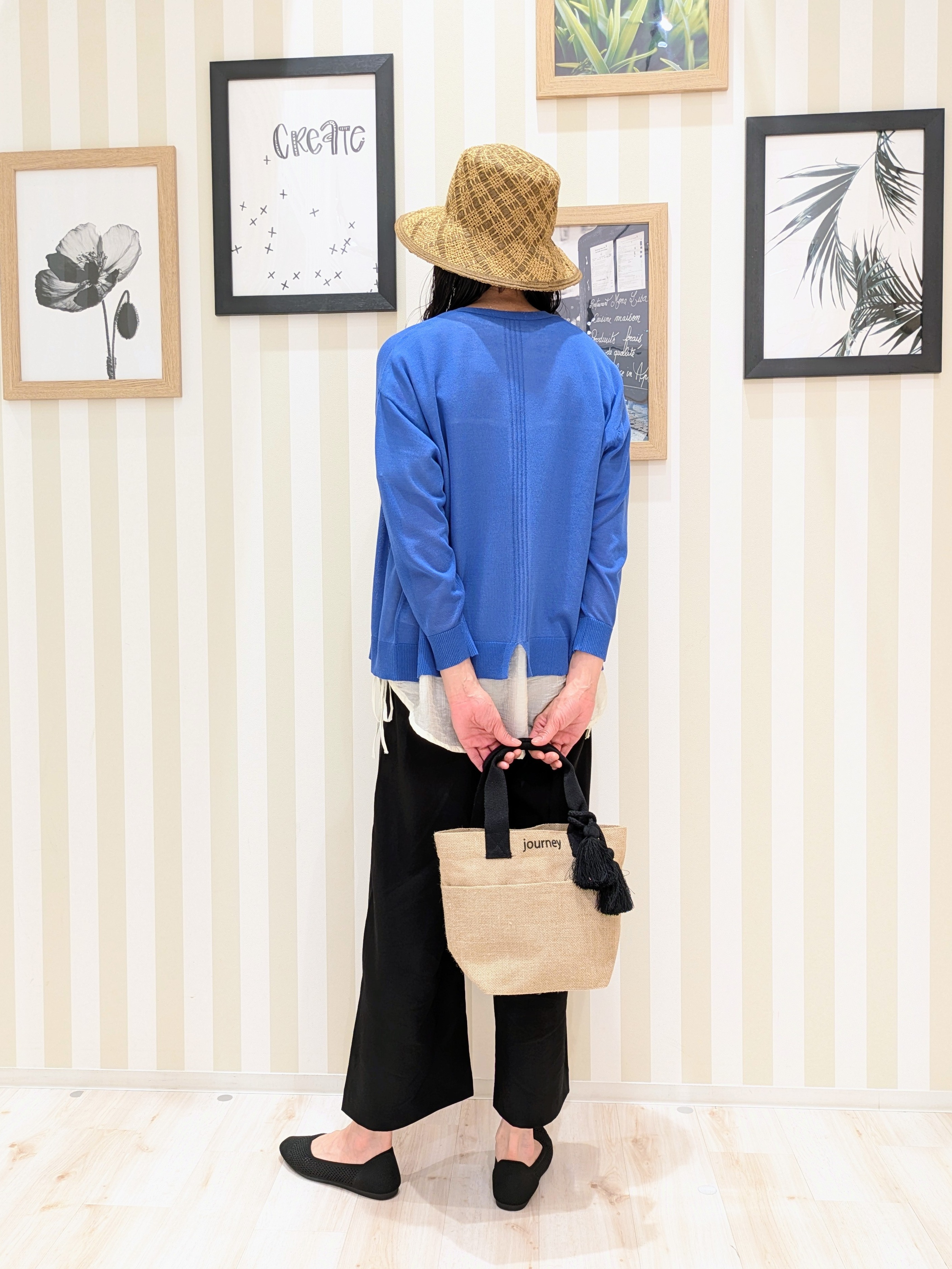 Mikiさんの「SHOO･LA･RUE｜【ひんやり/洗濯機可/S-LL】オンにもオフにも マルチに使えるボタンレスカーディガン」を使ったコーディネート