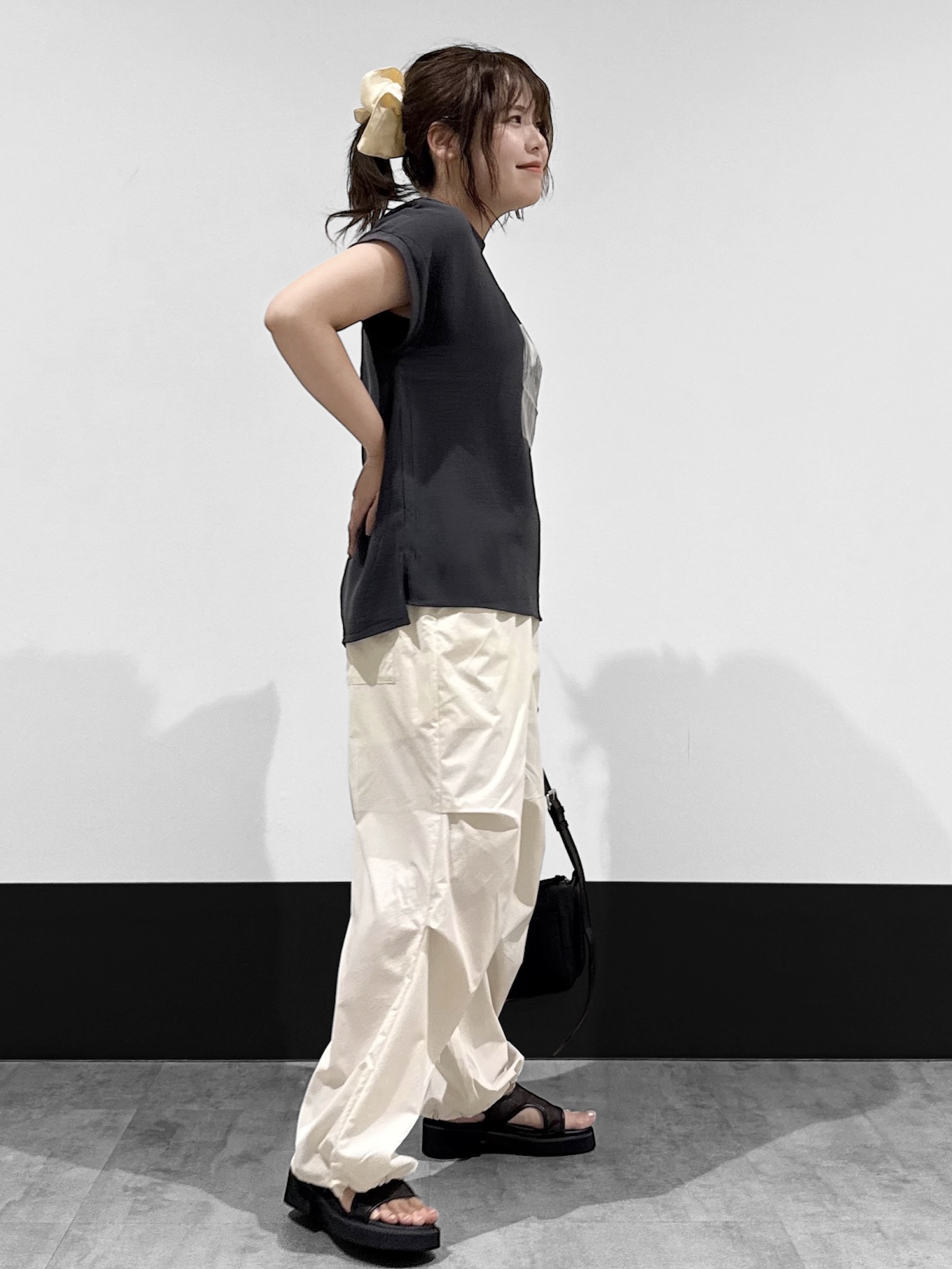 macchaさんの「THE SHOP TK｜【ひんやりさらさら】軽やかに着られる プリントTシャツ」を使ったコーディネート