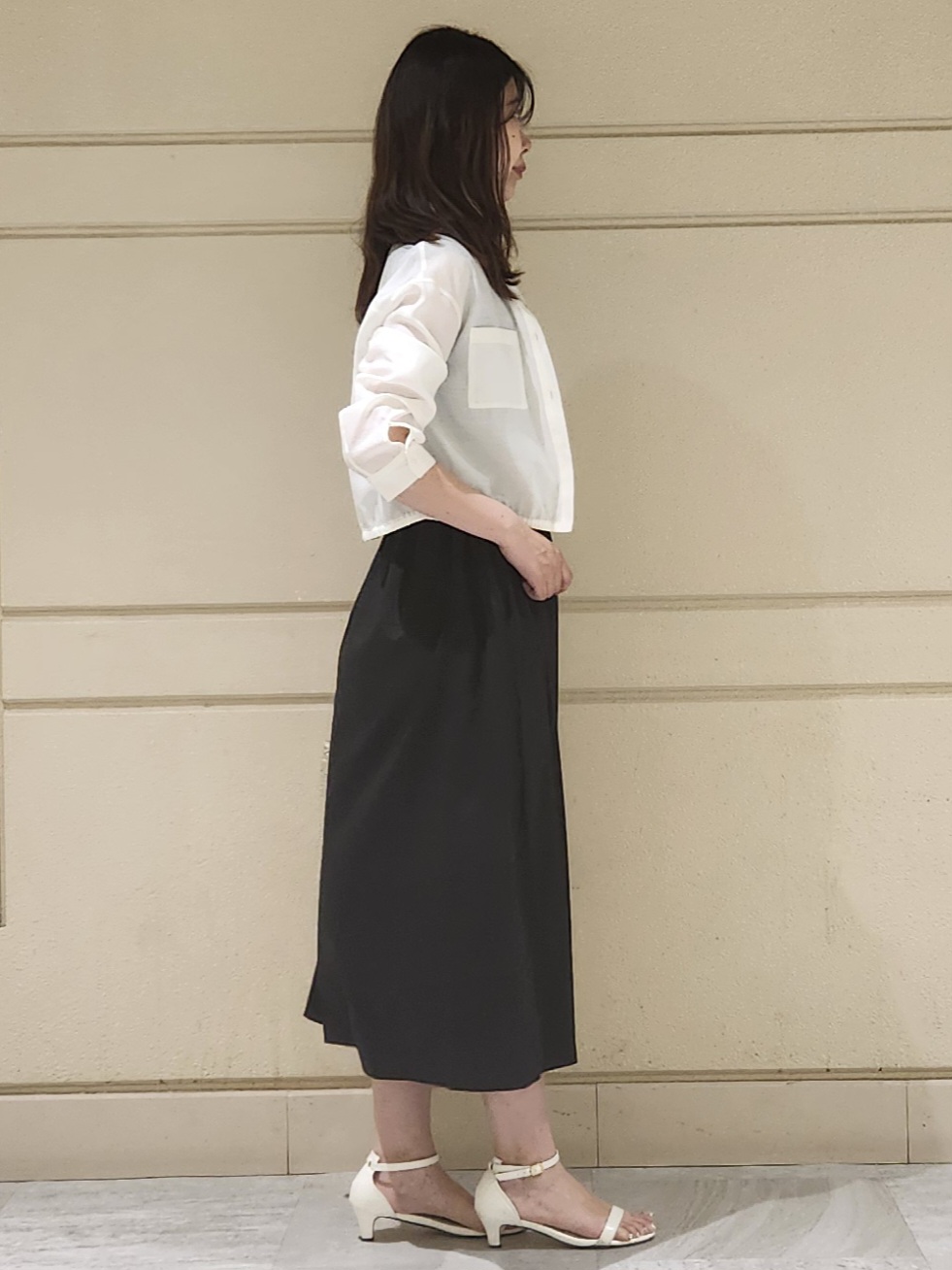 yukaさんの「COUP DE CHANCE｜【手洗い可/ショート丈】クロップドシャツ」を使ったコーディネート