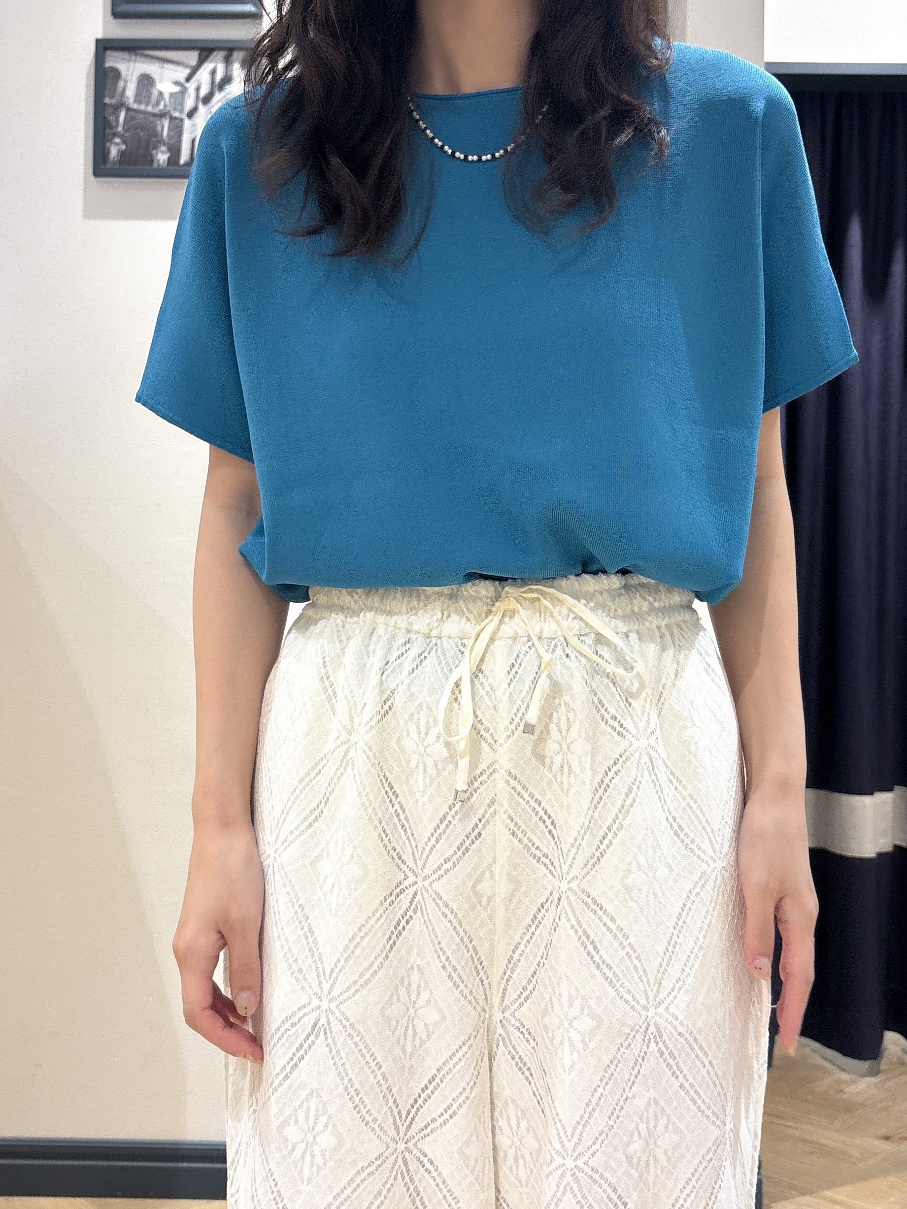 ayakaさんの「grove｜【シリーズ累計36万枚！名品ニット】やわらかドライタッチ ドルマンニット」を使ったコーディネート