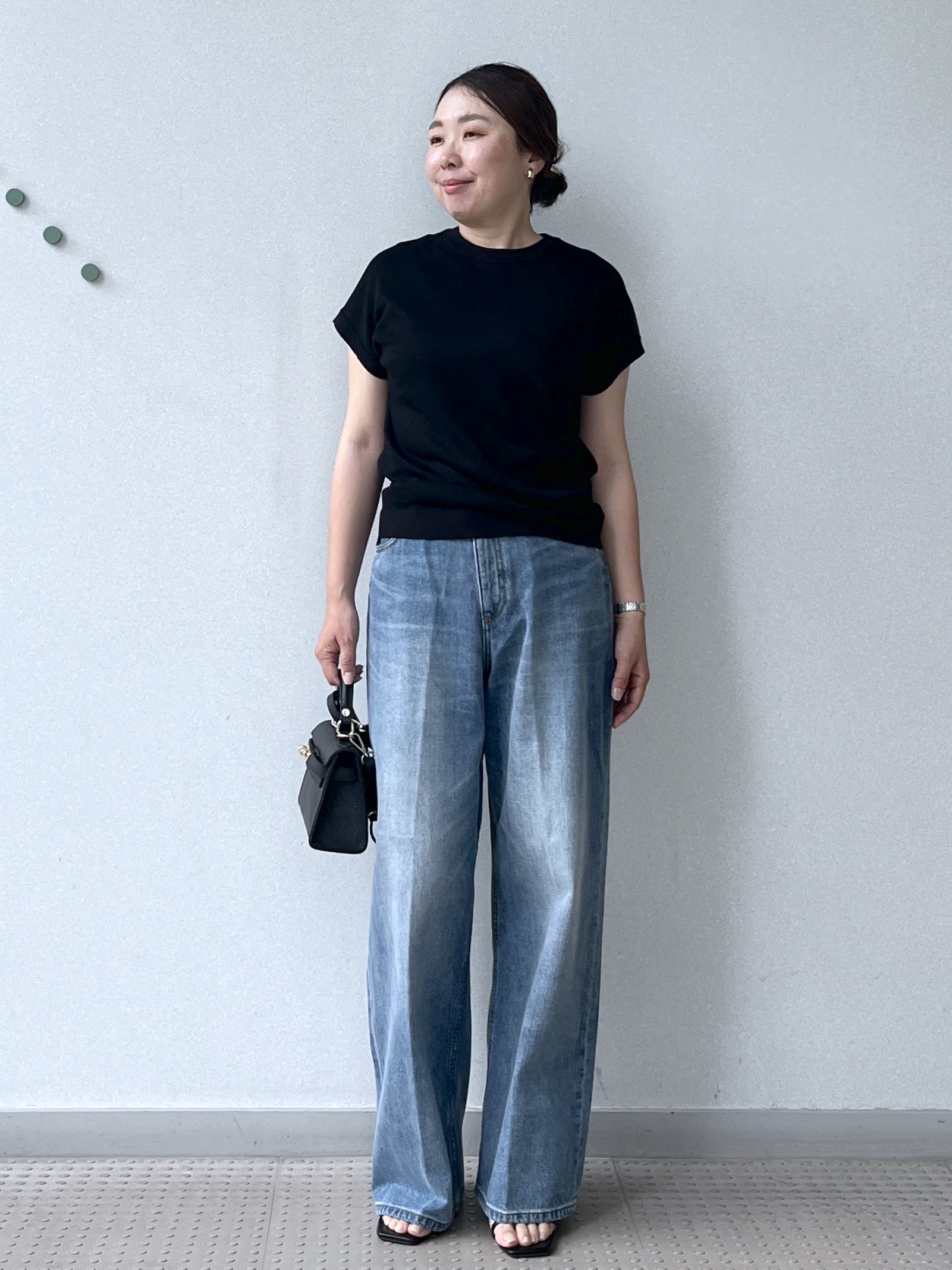 Soeさんの「DRESSTERIOR｜【毎年人気！／ウォッシャブル】リネン裏毛フレンチプルオーバー」を使ったコーディネート