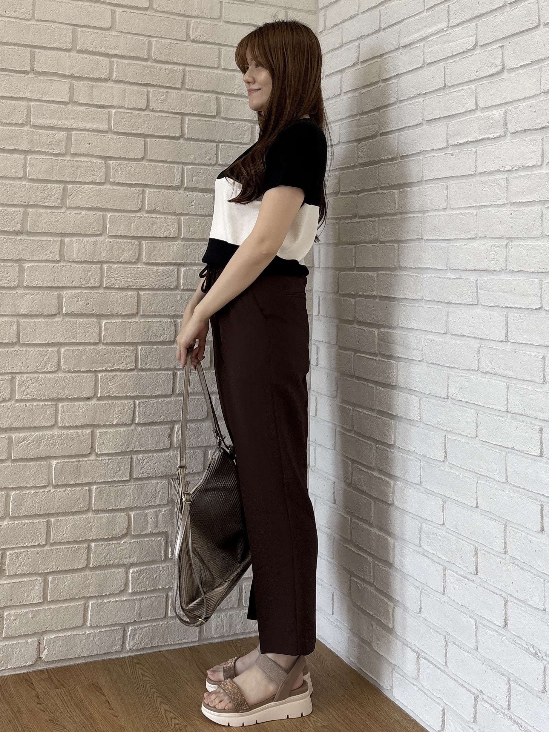 sayaさんの「grove｜【シリーズ累計36万枚！名品ニット】やわらかドライタッチ ドルマンニット」を使ったコーディネート