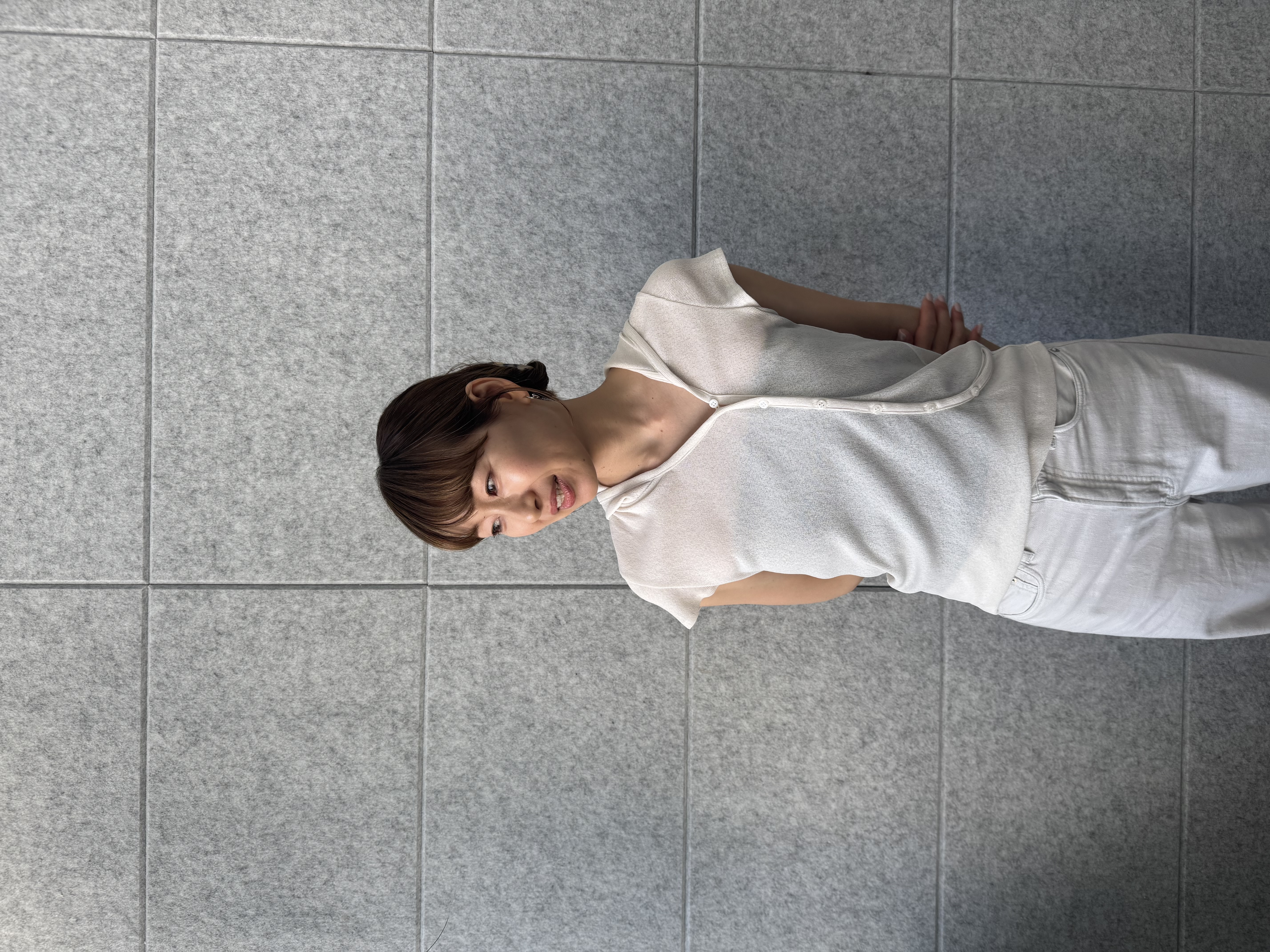 designer yukaさんの「CODE A｜soft button hood tee」を使ったコーディネート