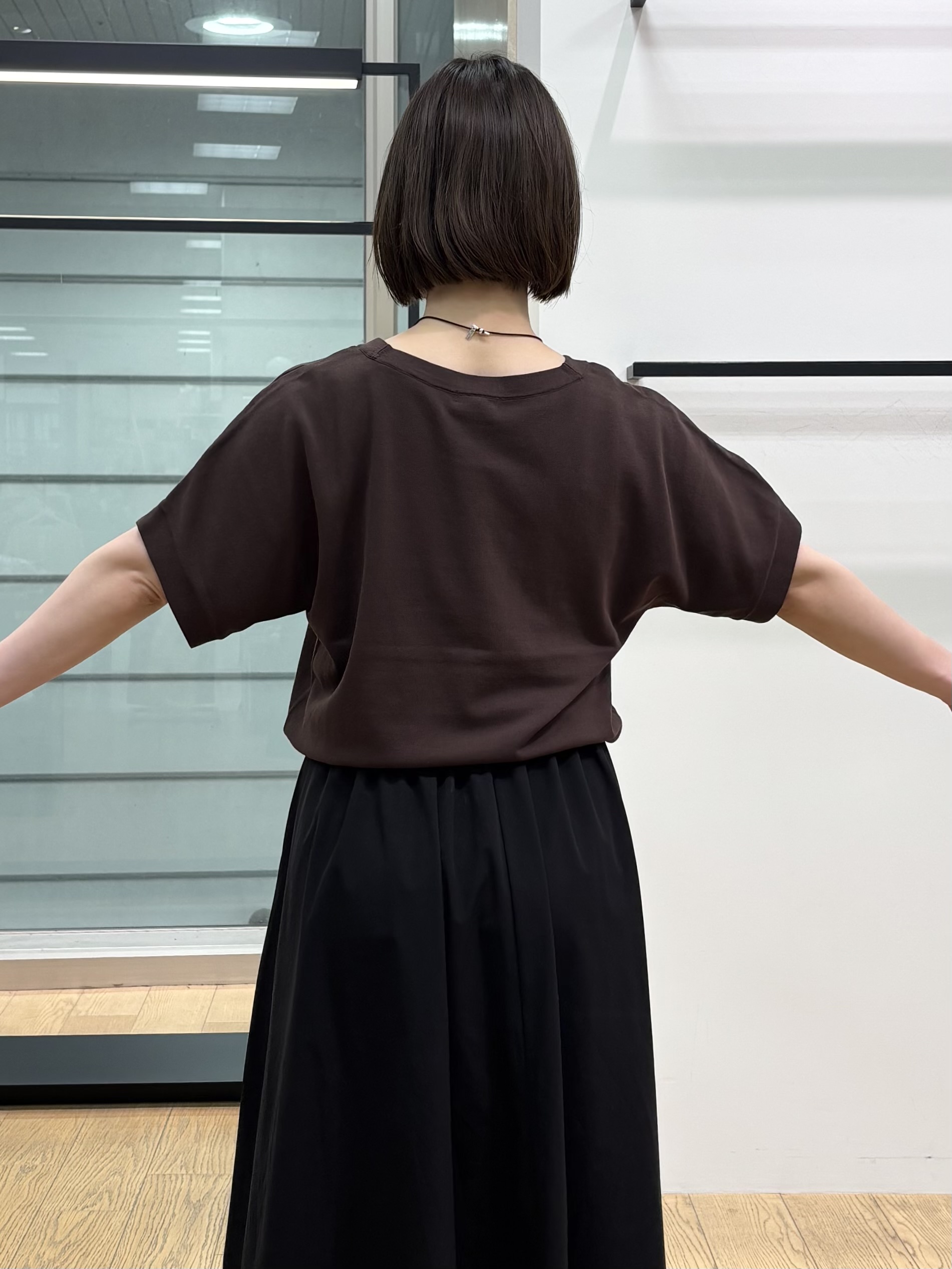 asamiさんの「INDIVI｜【洗える／コットン】ドライタッチさらりニットT」を使ったコーディネート