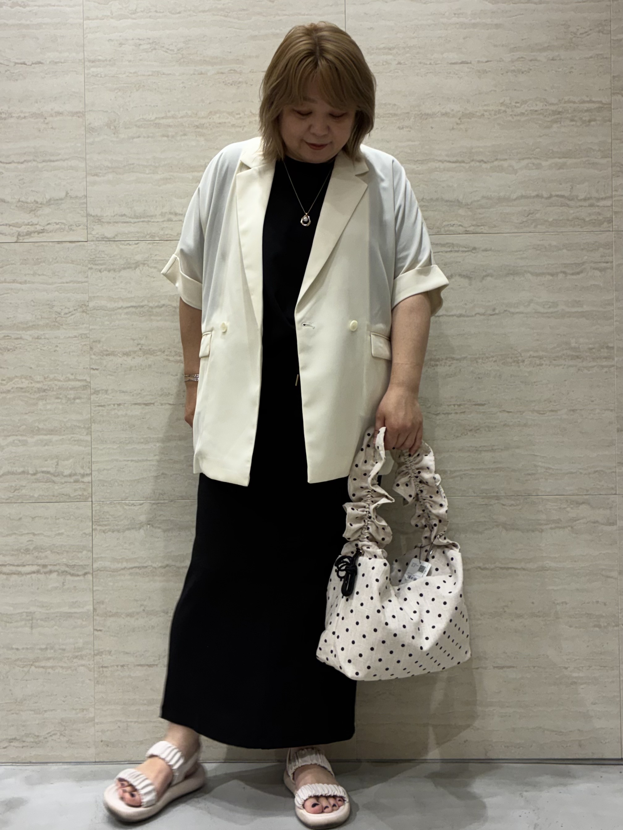 emiさんの「OPAQUE.CLIP｜【接触冷感／吸水速乾／防シワ】リネンライクテーラードジャケット《洗濯機OK》」を使ったコーディネート